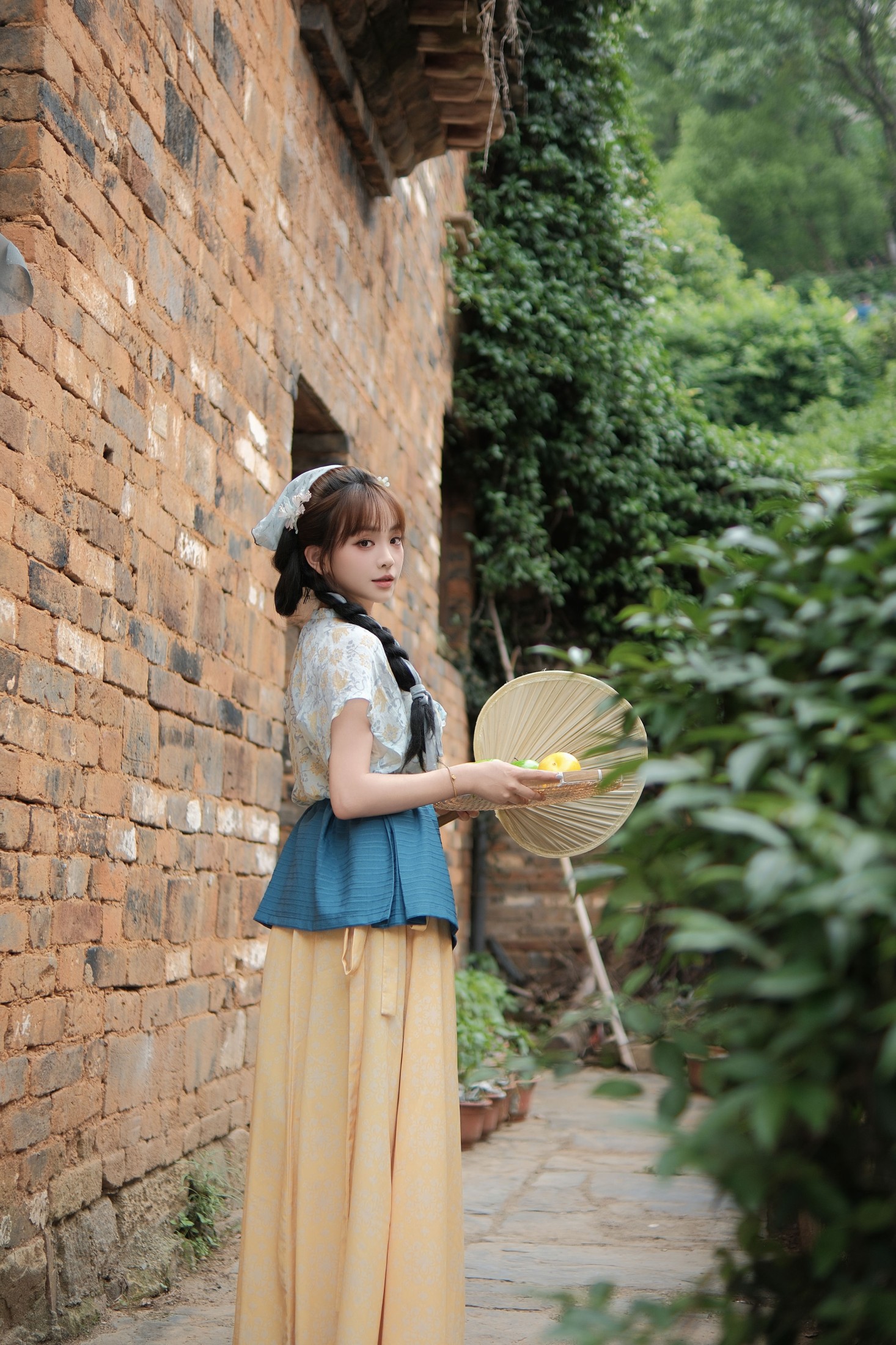 《穷苦人家的女儿》[37P]