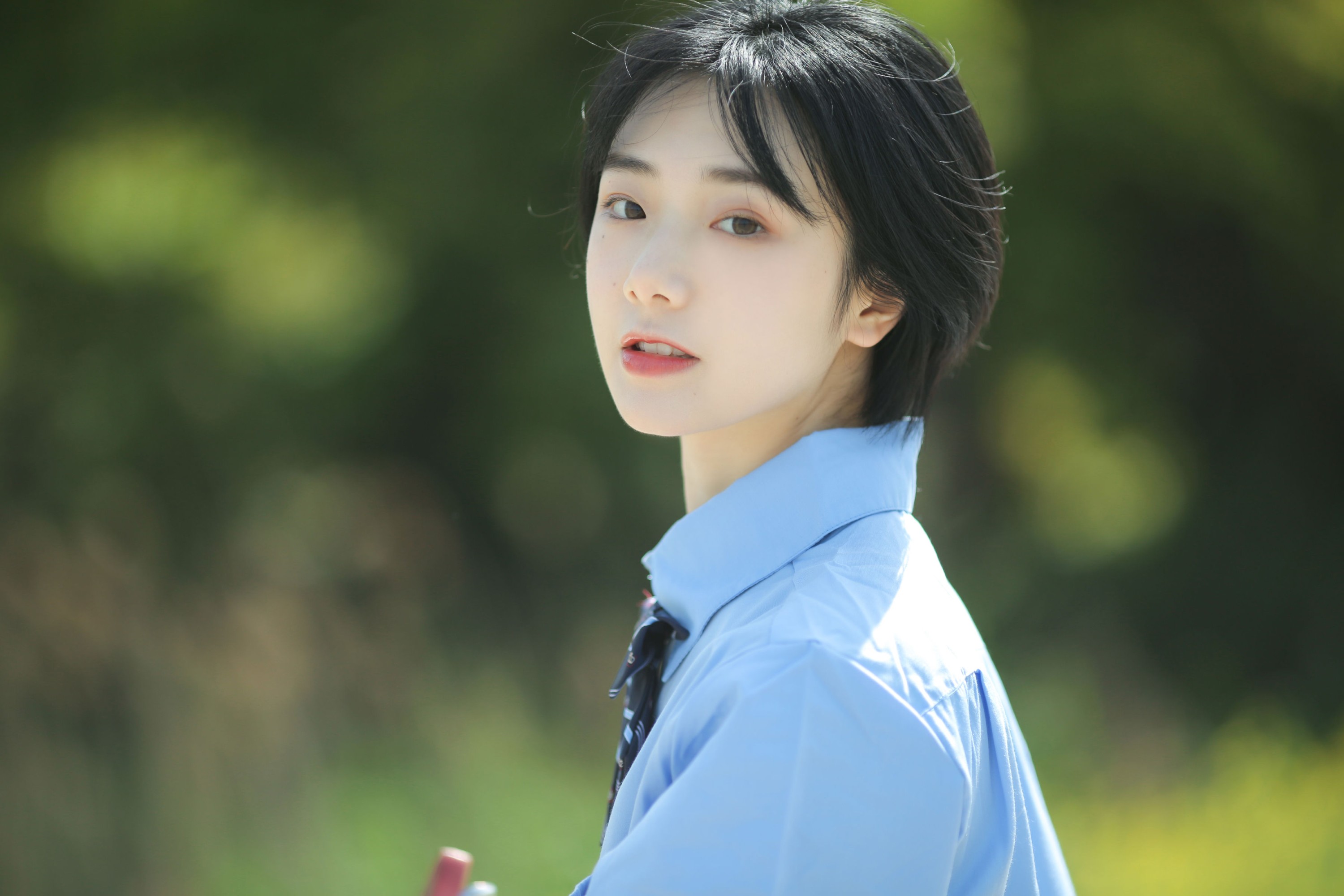 《怀揣着清风，好像知道夏天就要来了》[23P]
