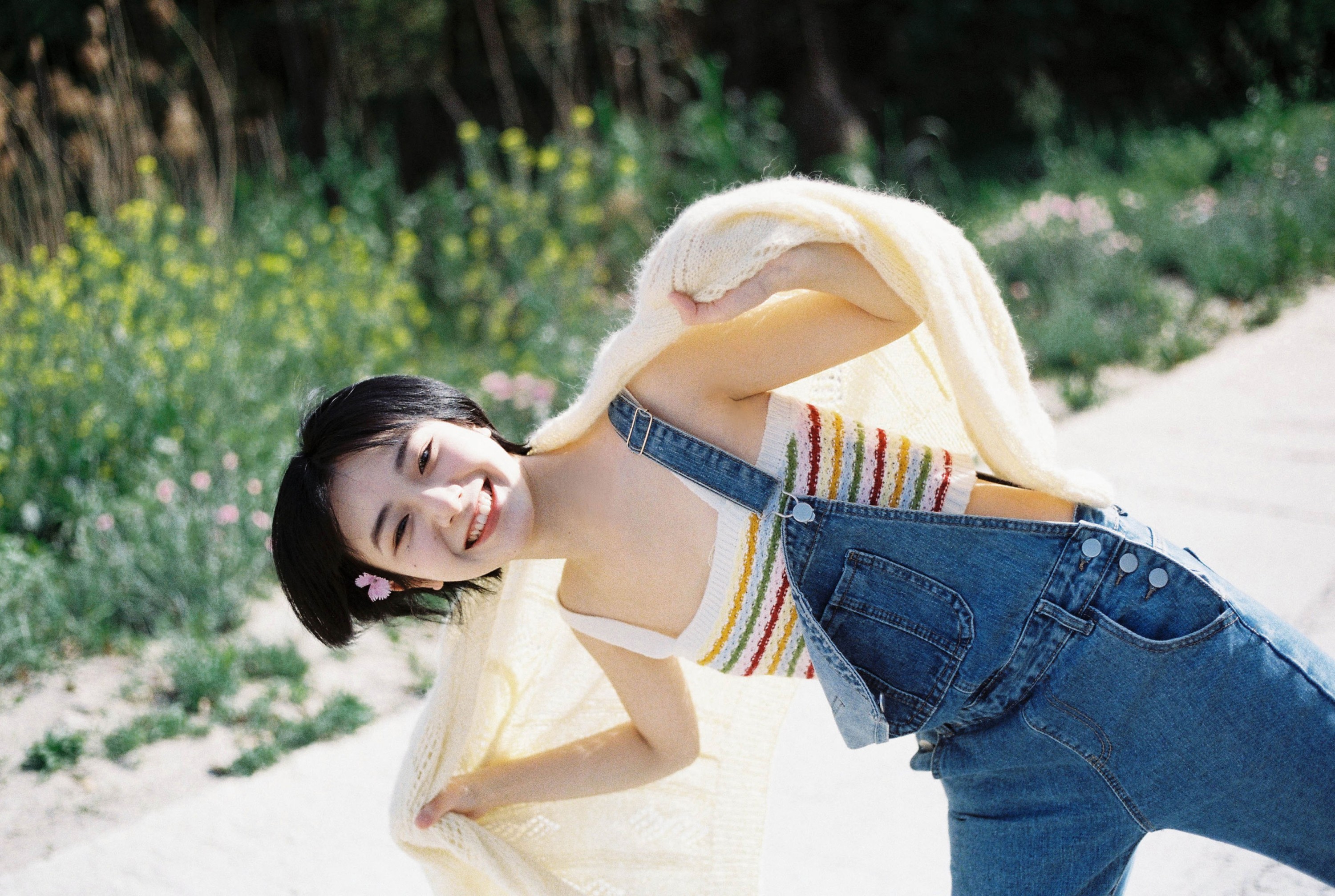 《摆脱，把我和夏天一起揽进怀里》[16P]