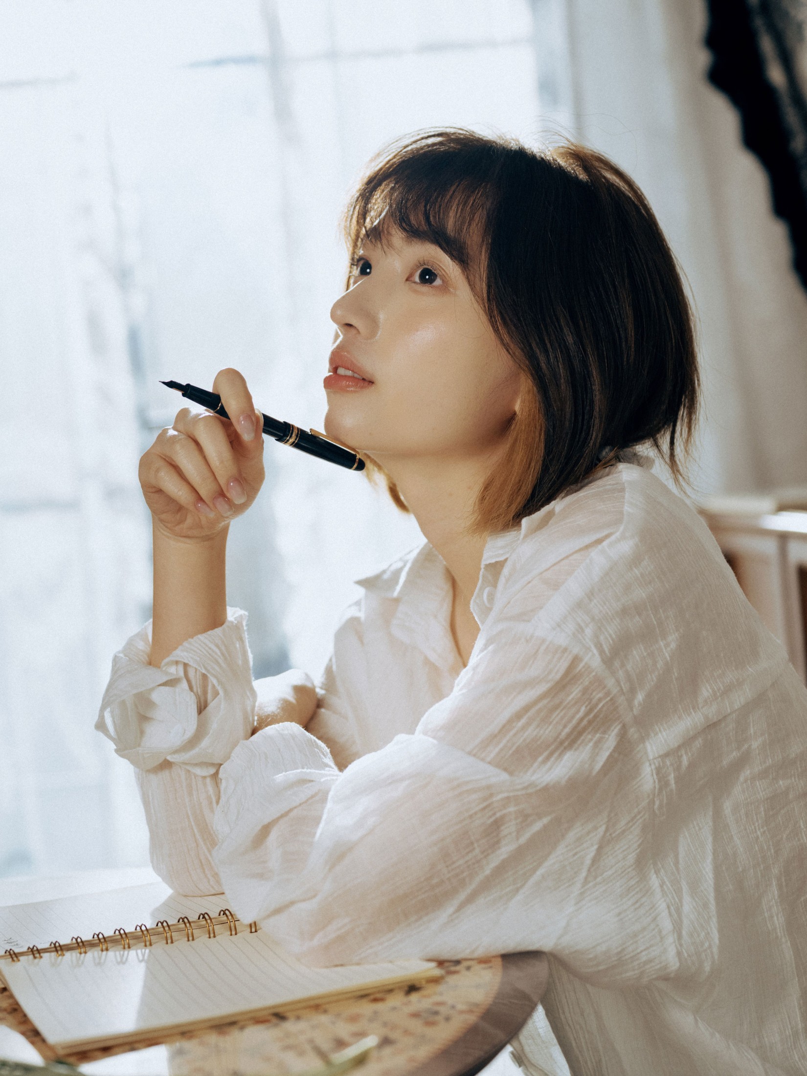 《纸短情长，风会听见风铃草的悄悄话》[36P]