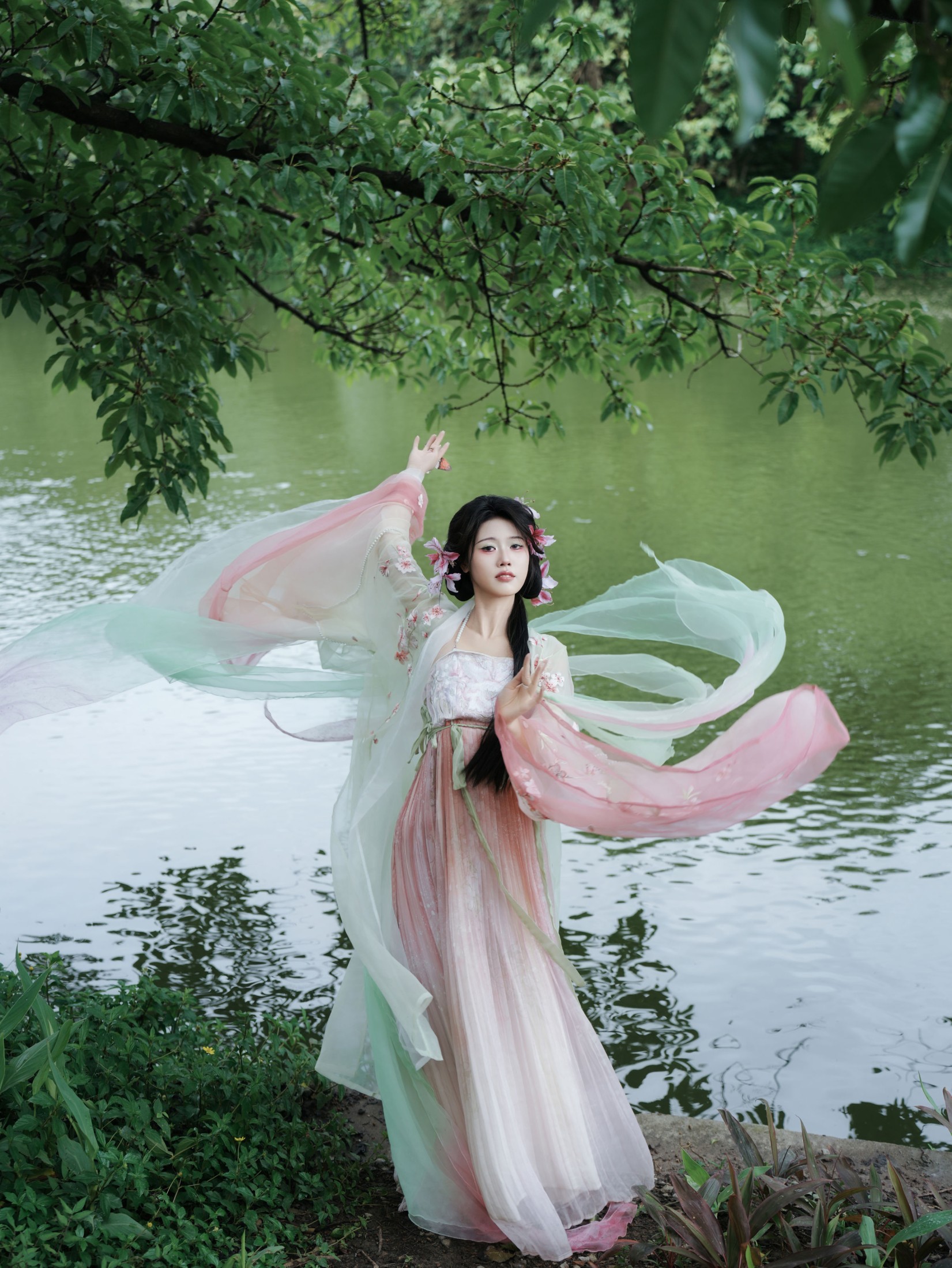 《林间精灵》[14P]