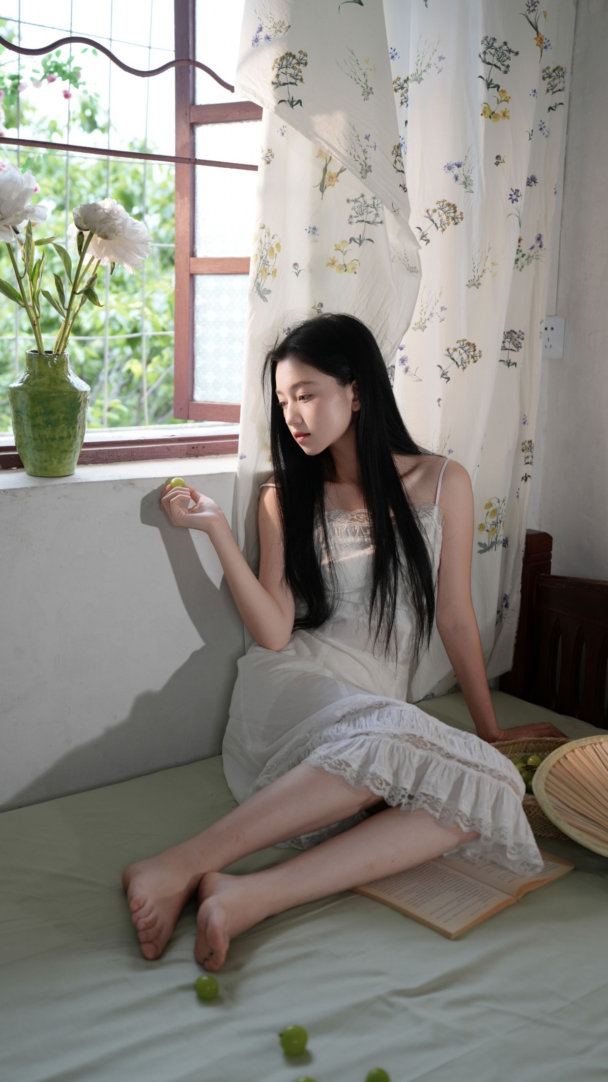 《倾听窗边少女的心事》[19P]
