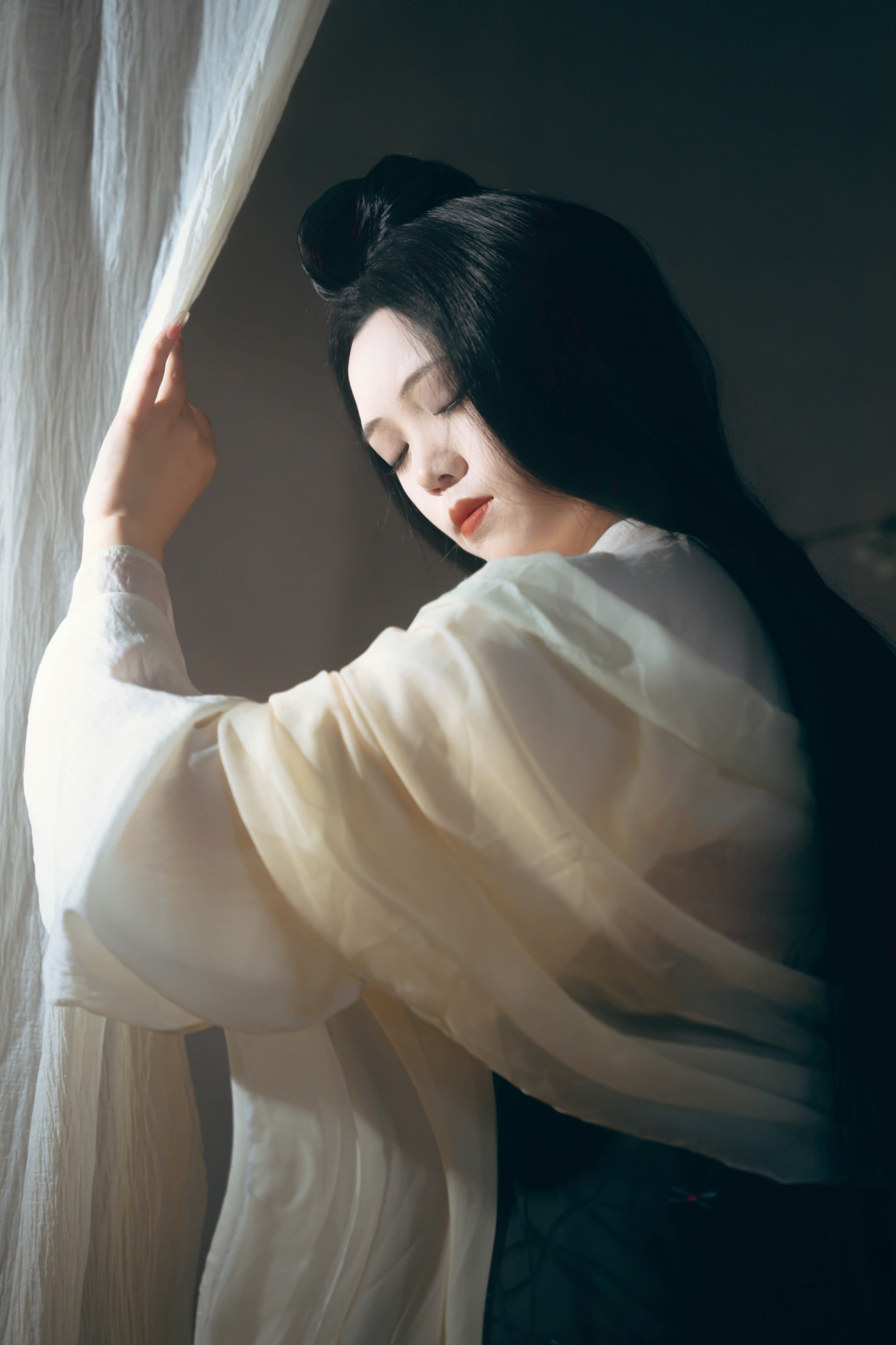 《被他囚于这一室 已久》[9P]