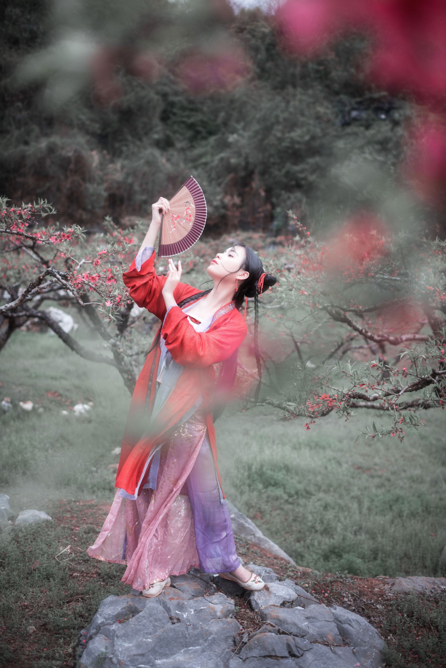《一襟红衫，十里桃花》[13P]