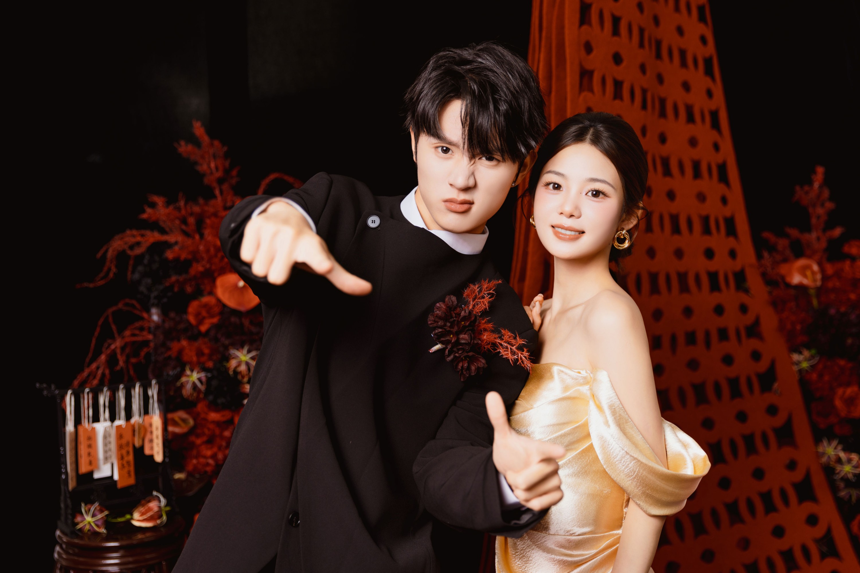 《中式预制订婚照》[9P]