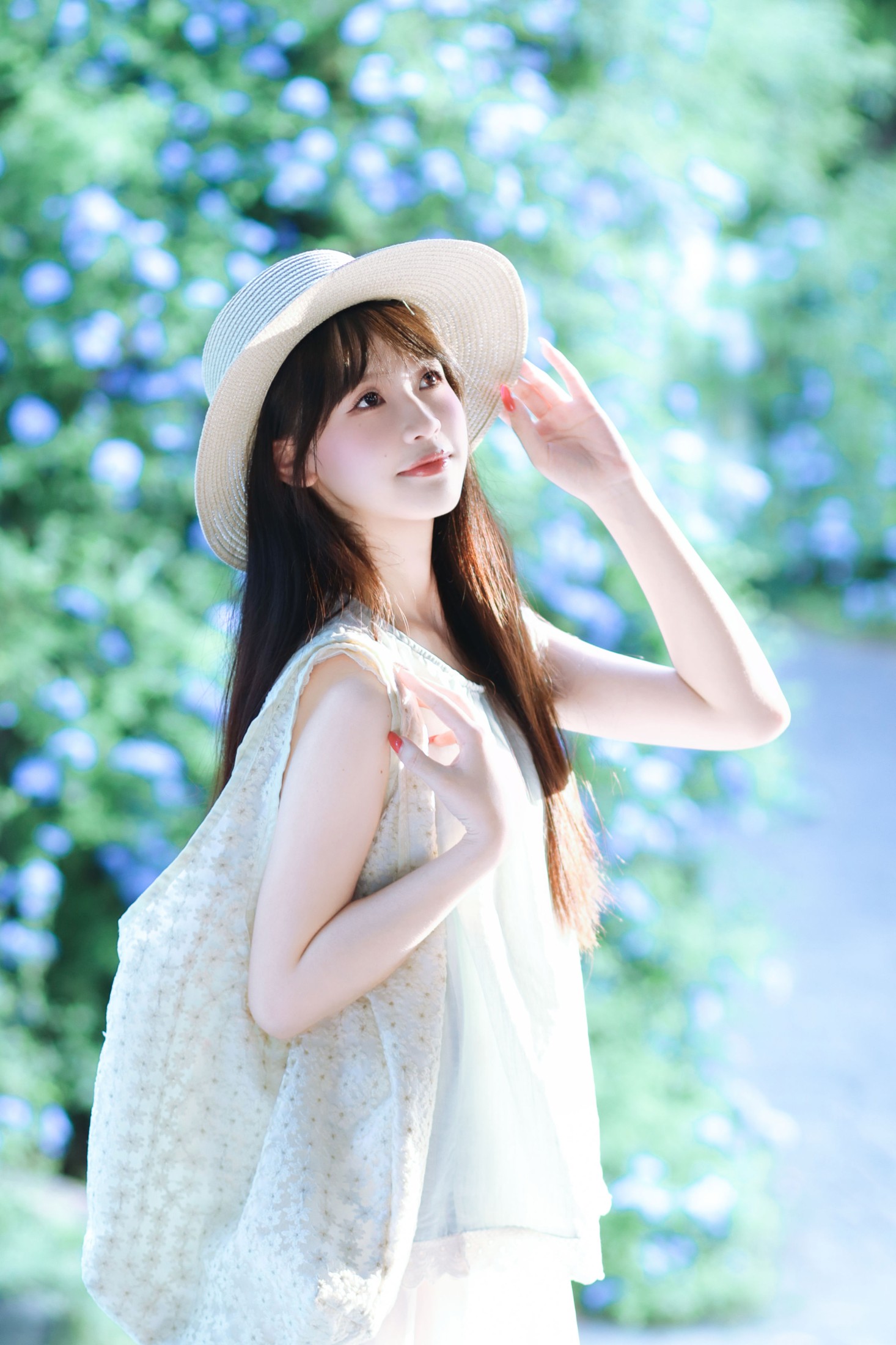 《盛夏的蓝雪花》[39P]