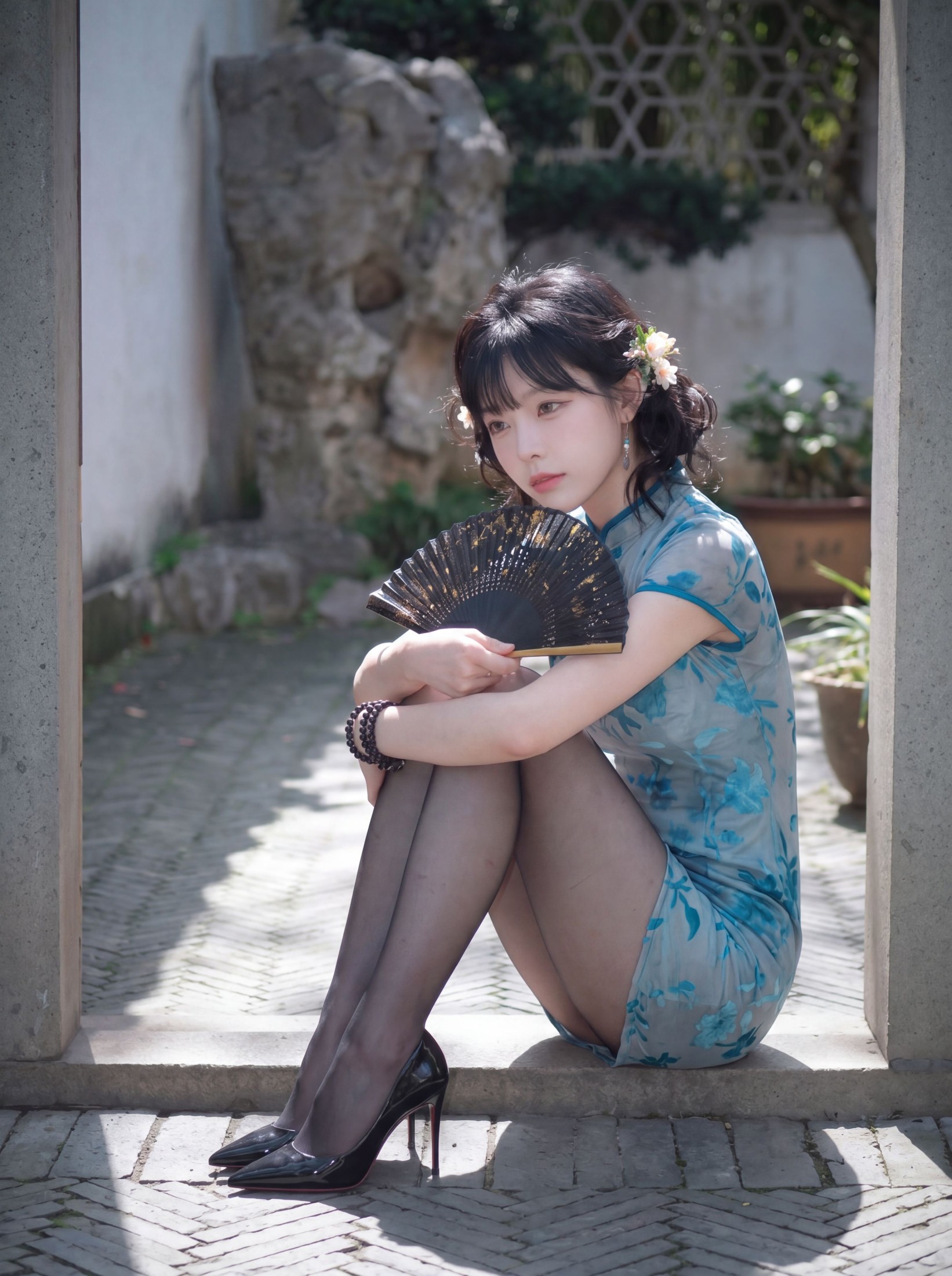 《庭隅蓝雾》[29P]