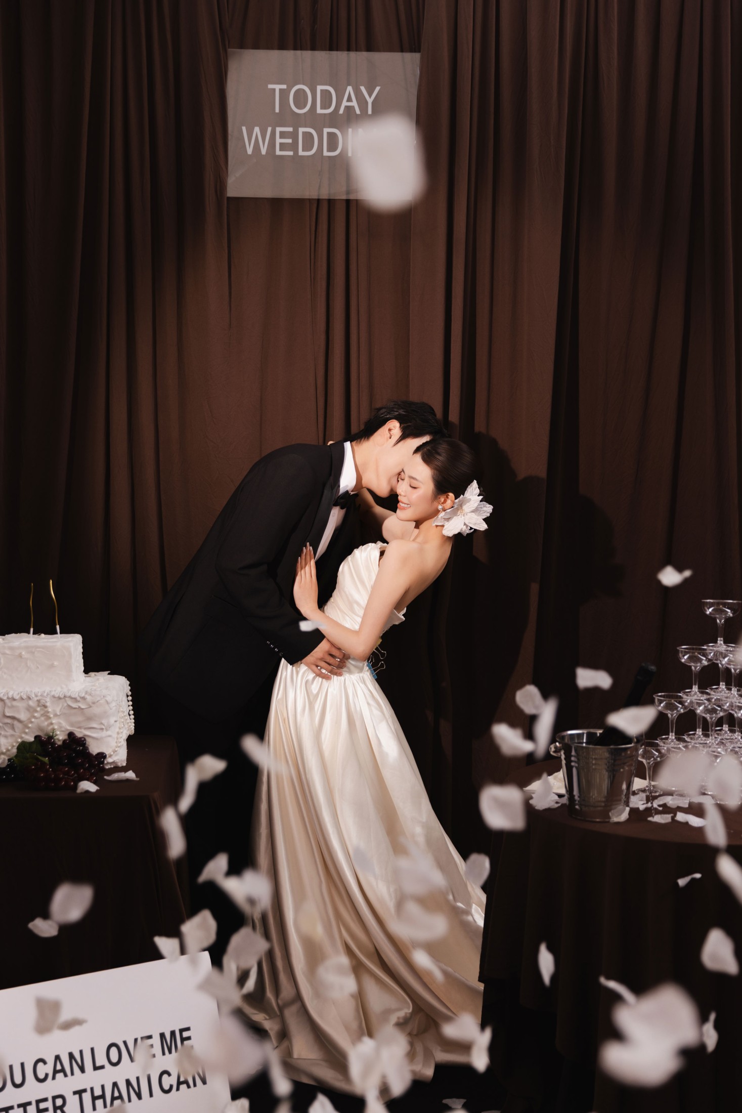 《我们订婚啦 预制订婚照》[23P]