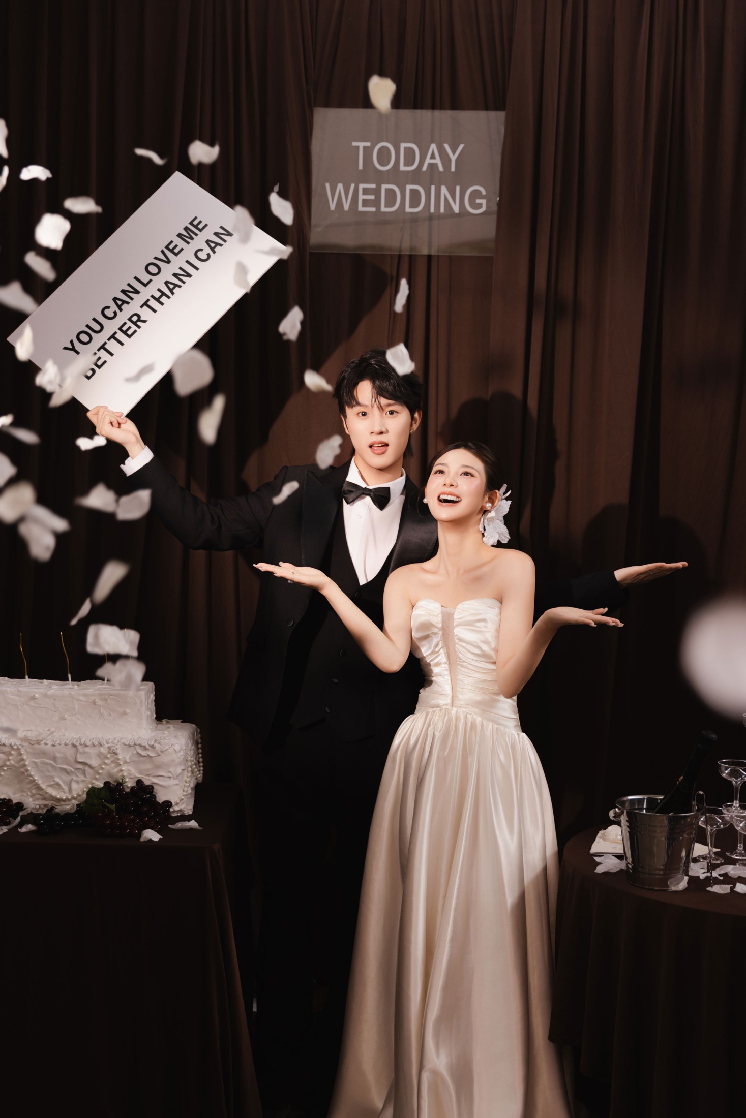 《我们订婚啦 预制订婚照》[23P]