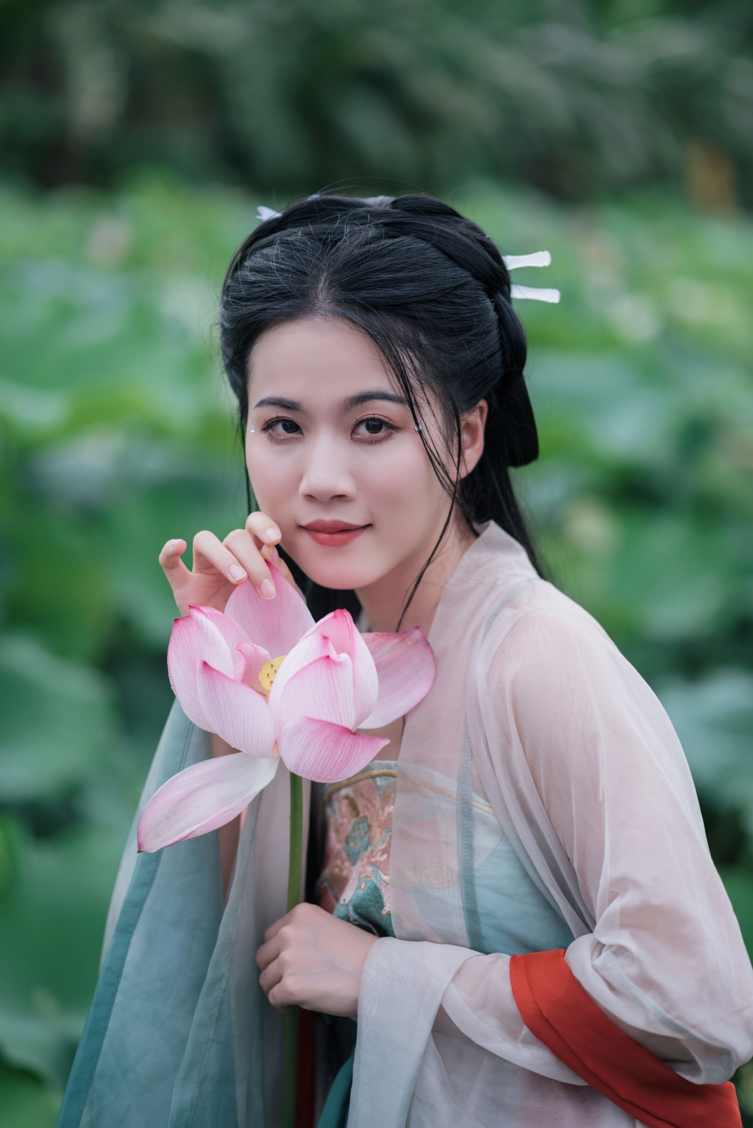 《荷塘深处，邂逅一袭宋韵温柔》[13P]