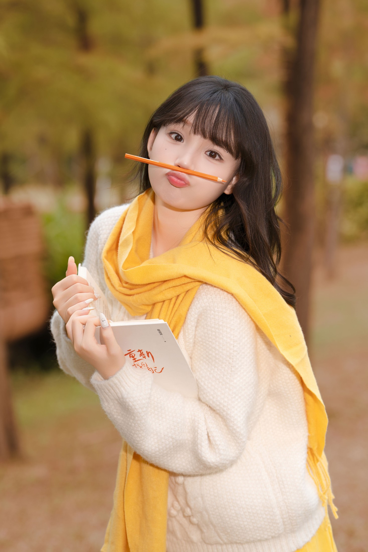 《秋日落羽杉少女写真》[21P]