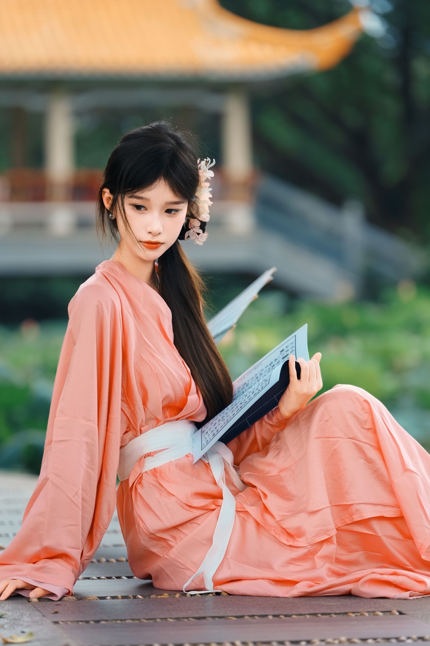 《粉黛印清荷》[34P]