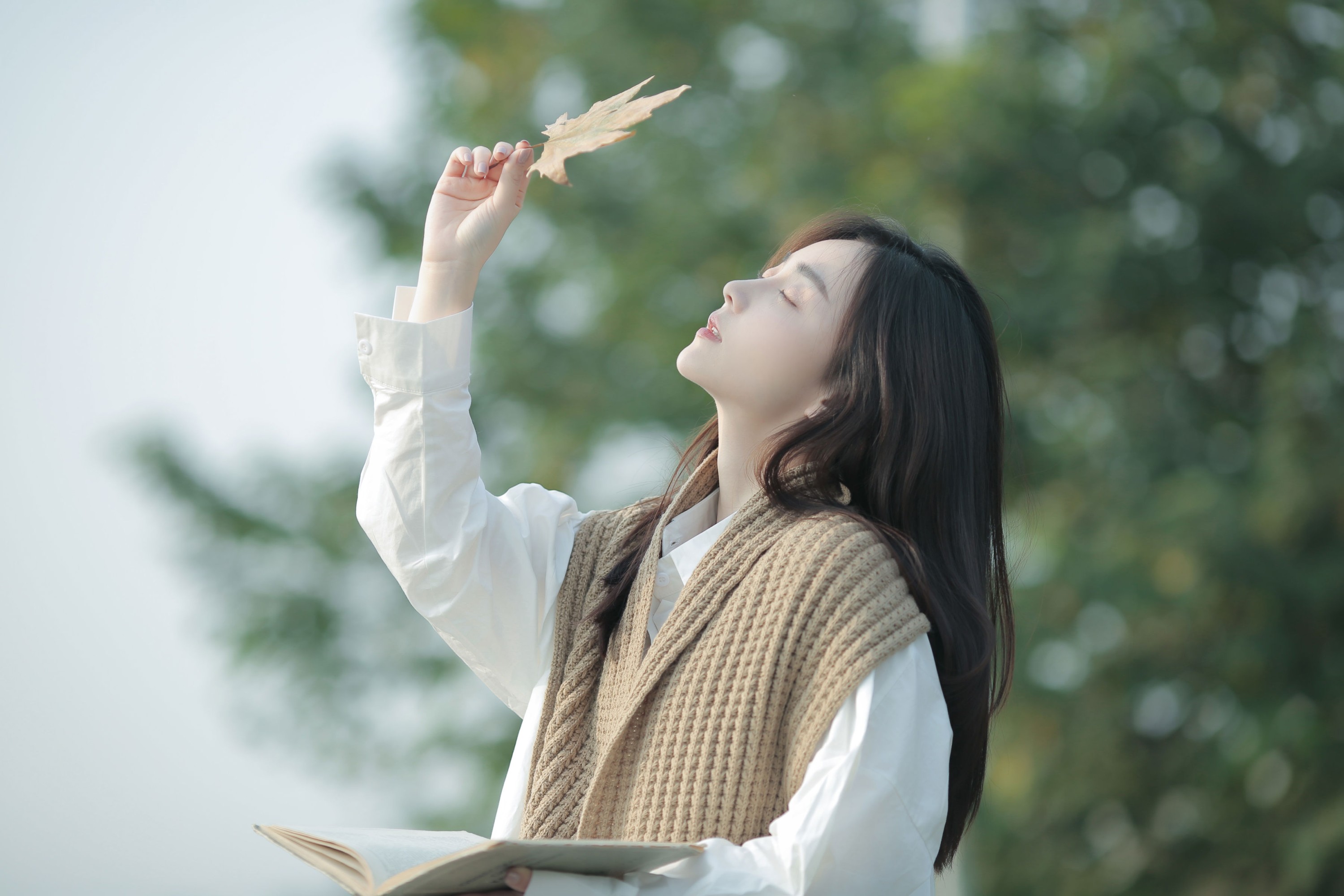 《你应该是一场梦，我应该是一阵风》[14P]