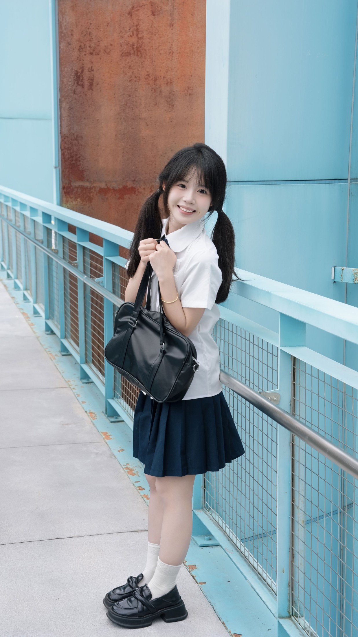 《游乐场里的可爱甜妹》[32P]