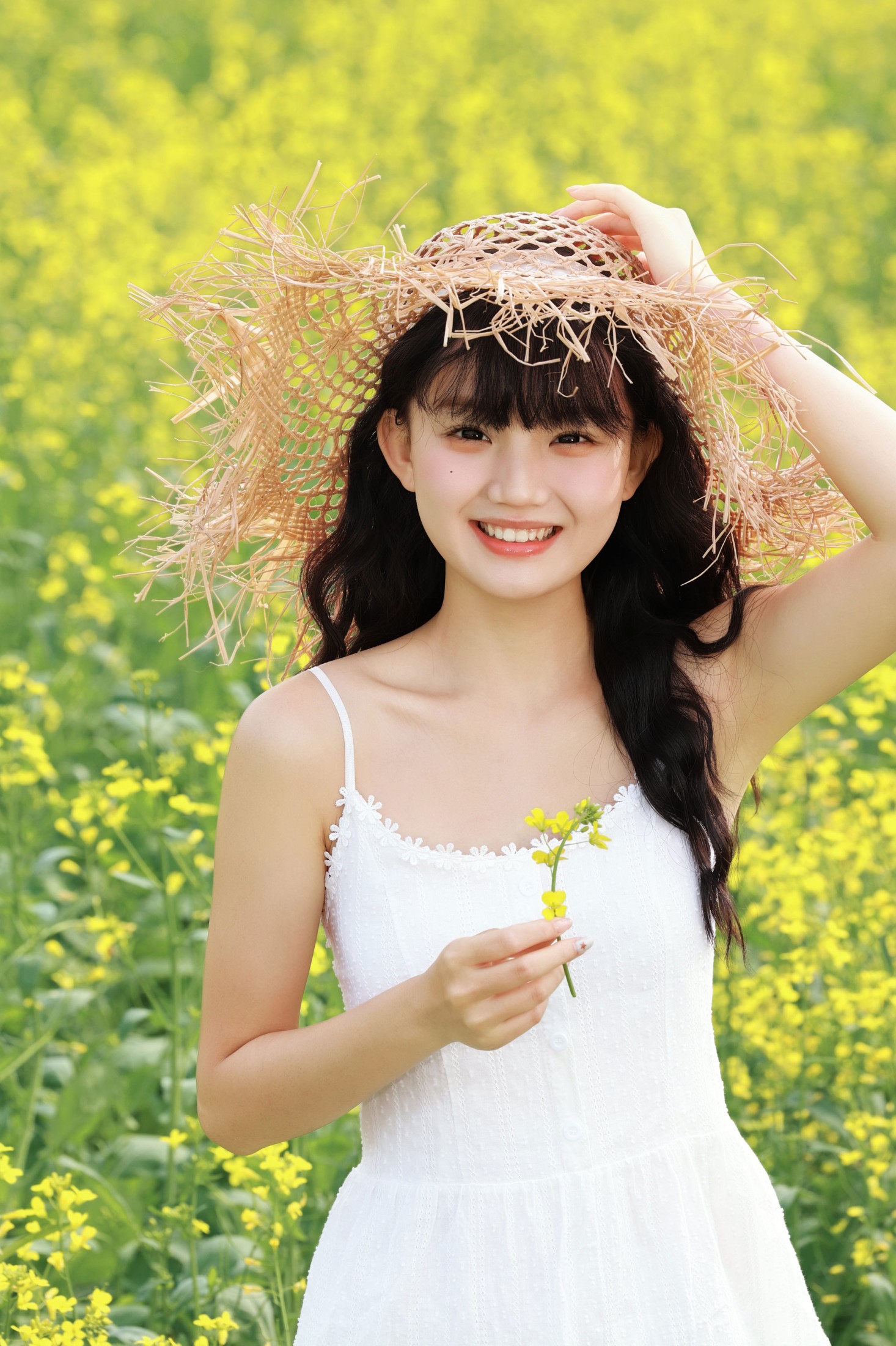 《阳光、花海与画，是春天最好的模样》[10P]