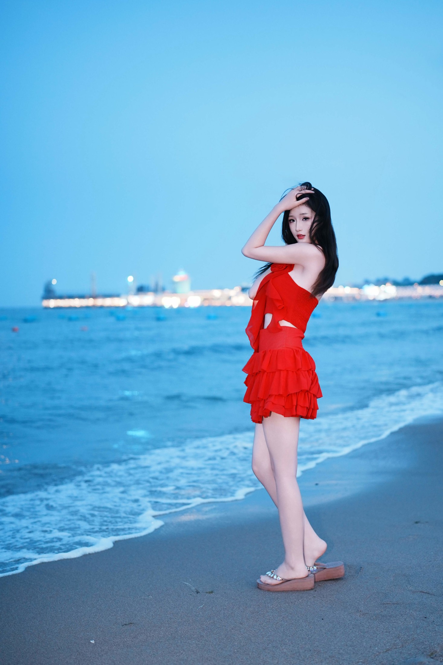 《海边的泳装少女》[23P]