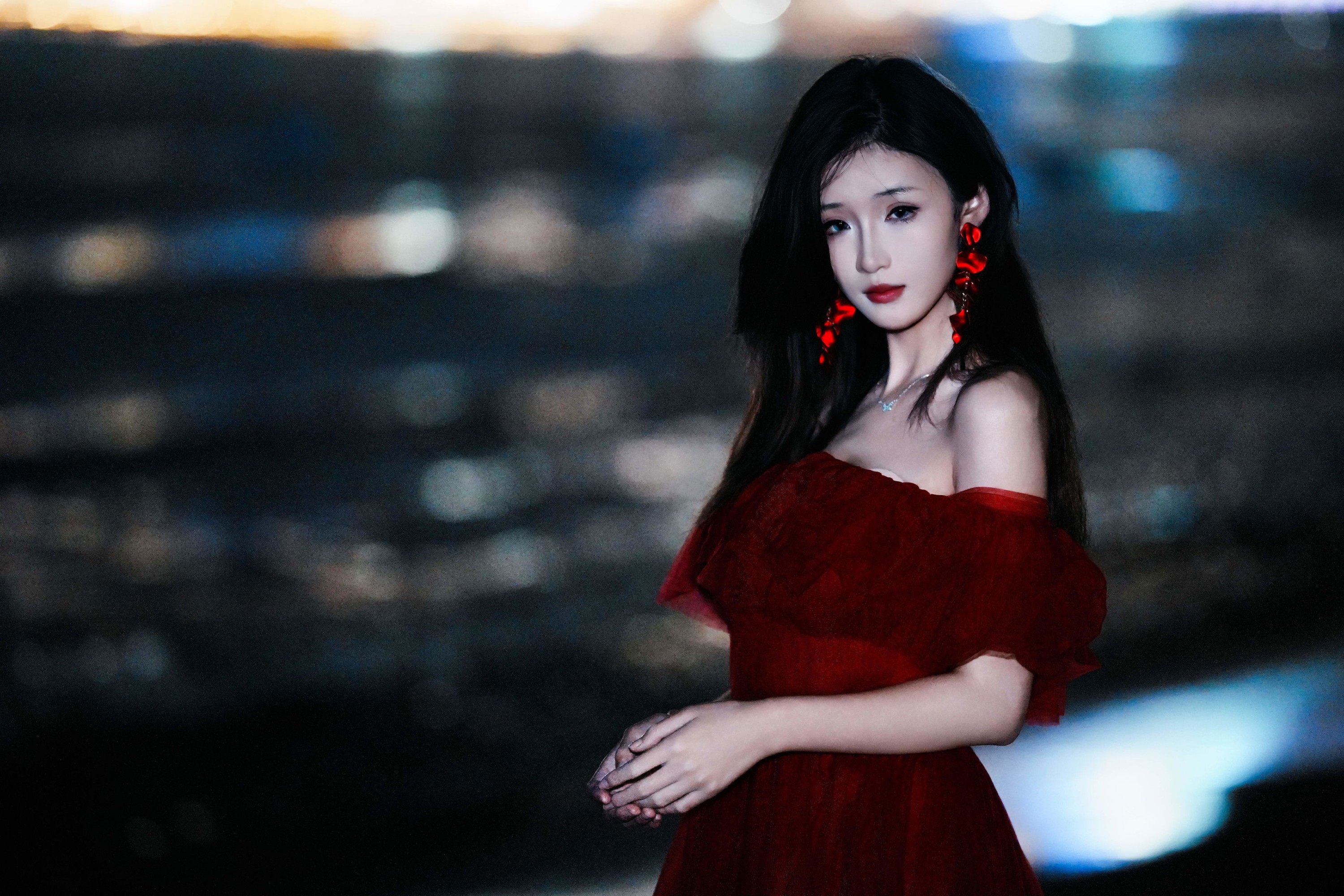 《深夜碧海，红纱美人赴一场海上夜景之约》[12P]