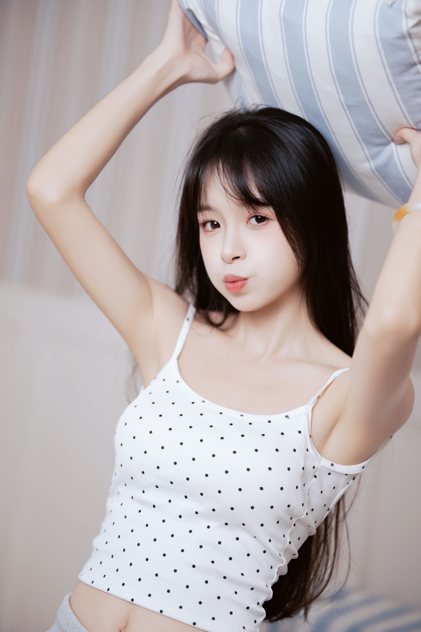 《慵懒感少女》[20P]