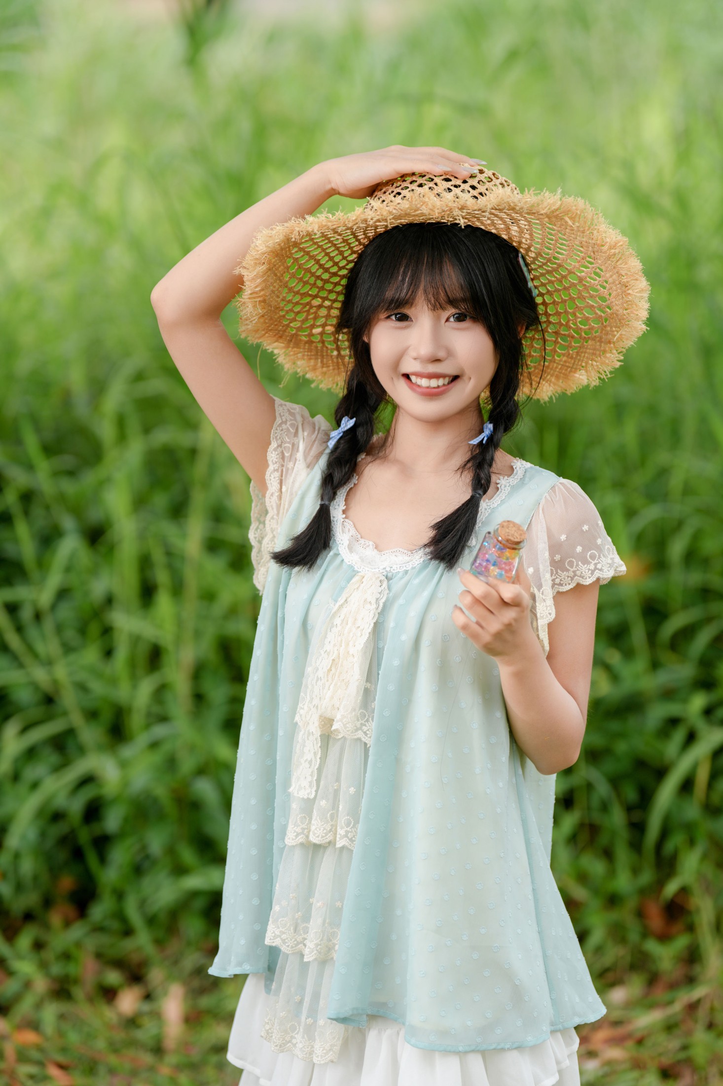 《夏日草地少女》[15P]