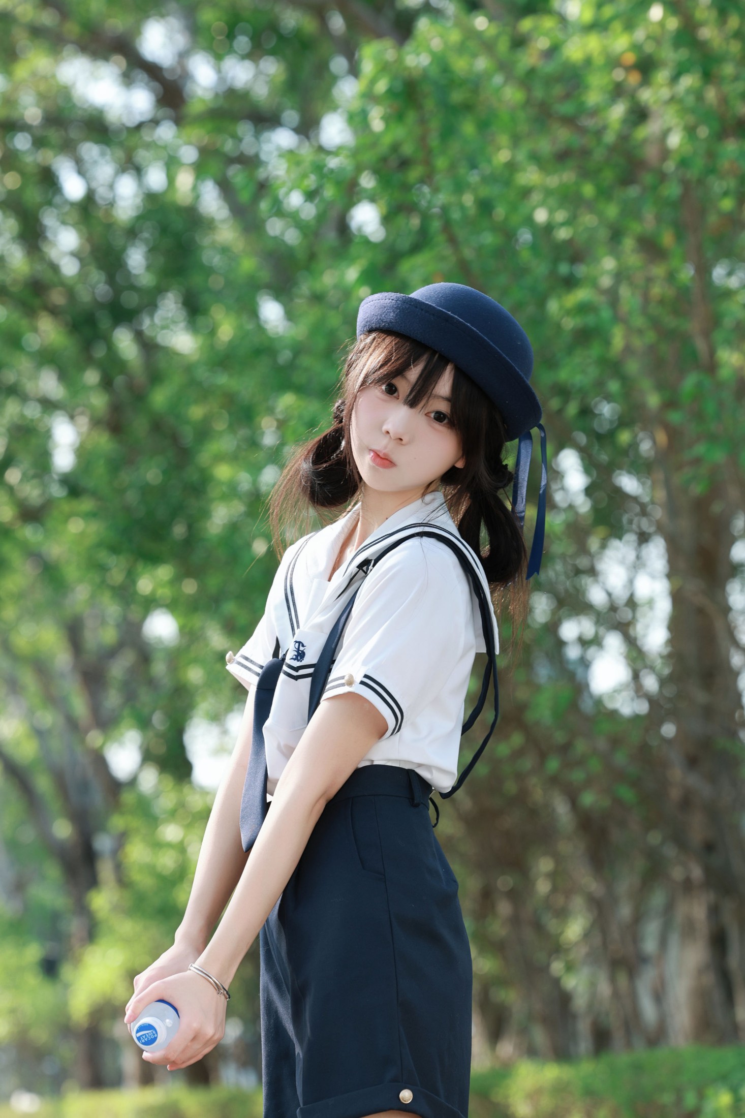 《夏风、林荫与水手服，是永不褪色的青春》[9P]