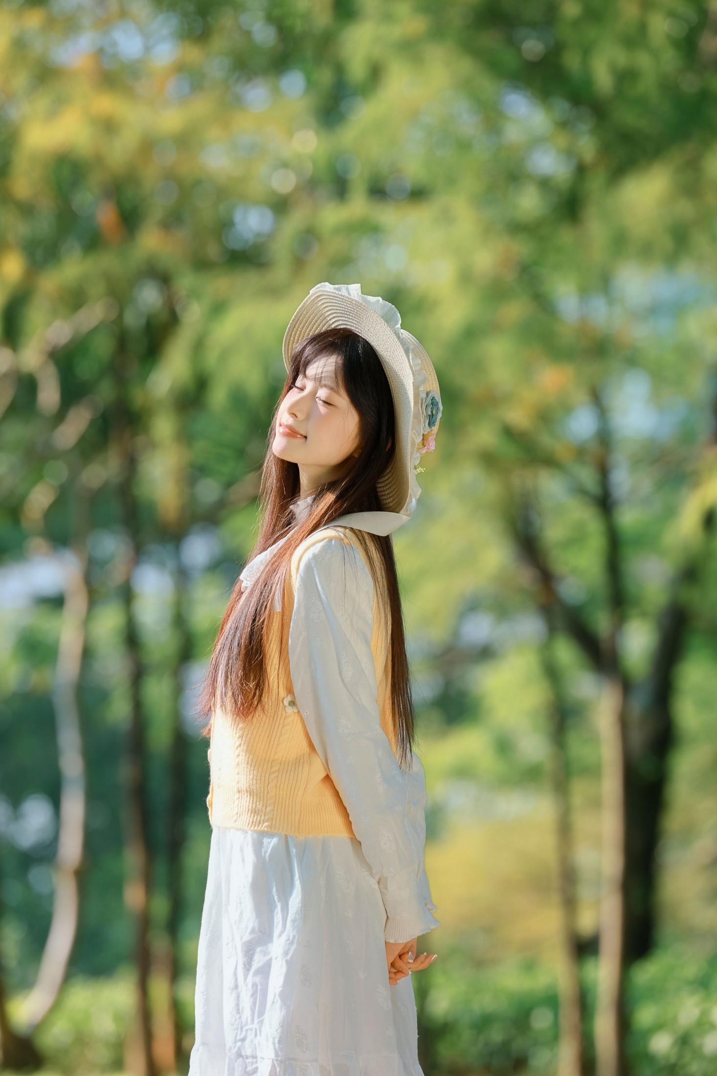 《阳光落在裙摆，和林间少女的秋日信笺》[19P]