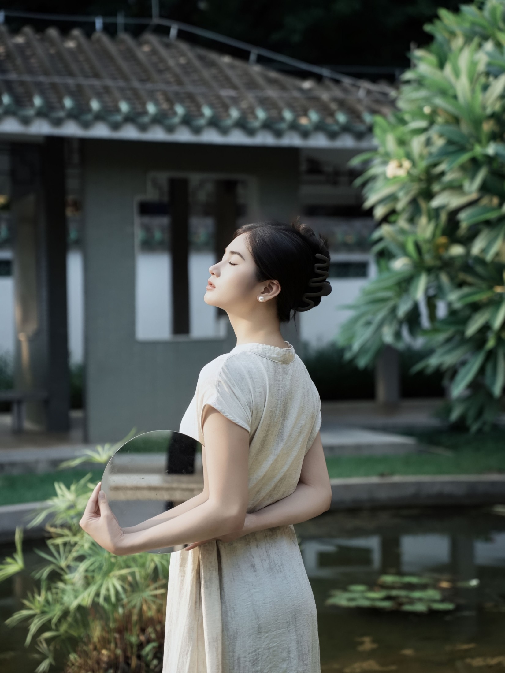 《松弛感的旗袍拍新中式》[15P]