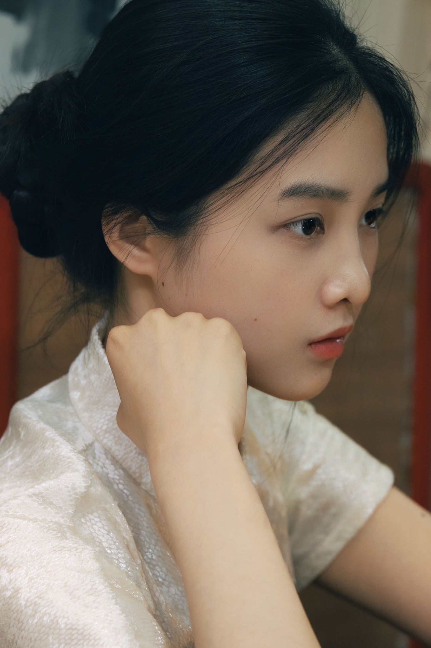 《她依然守着那间小店，对抗着时间》[16P]