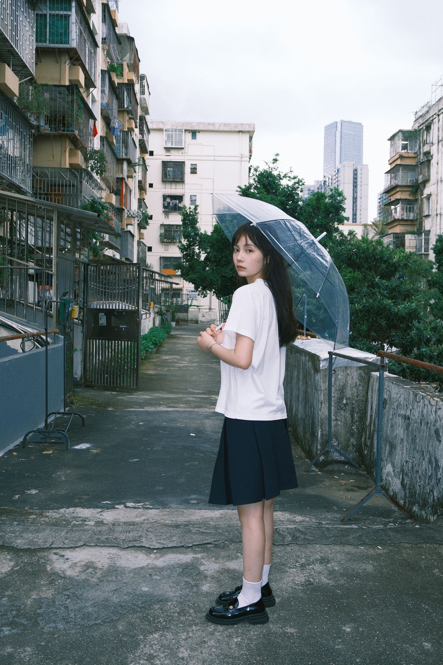 《晴雨天少女》[9P]
