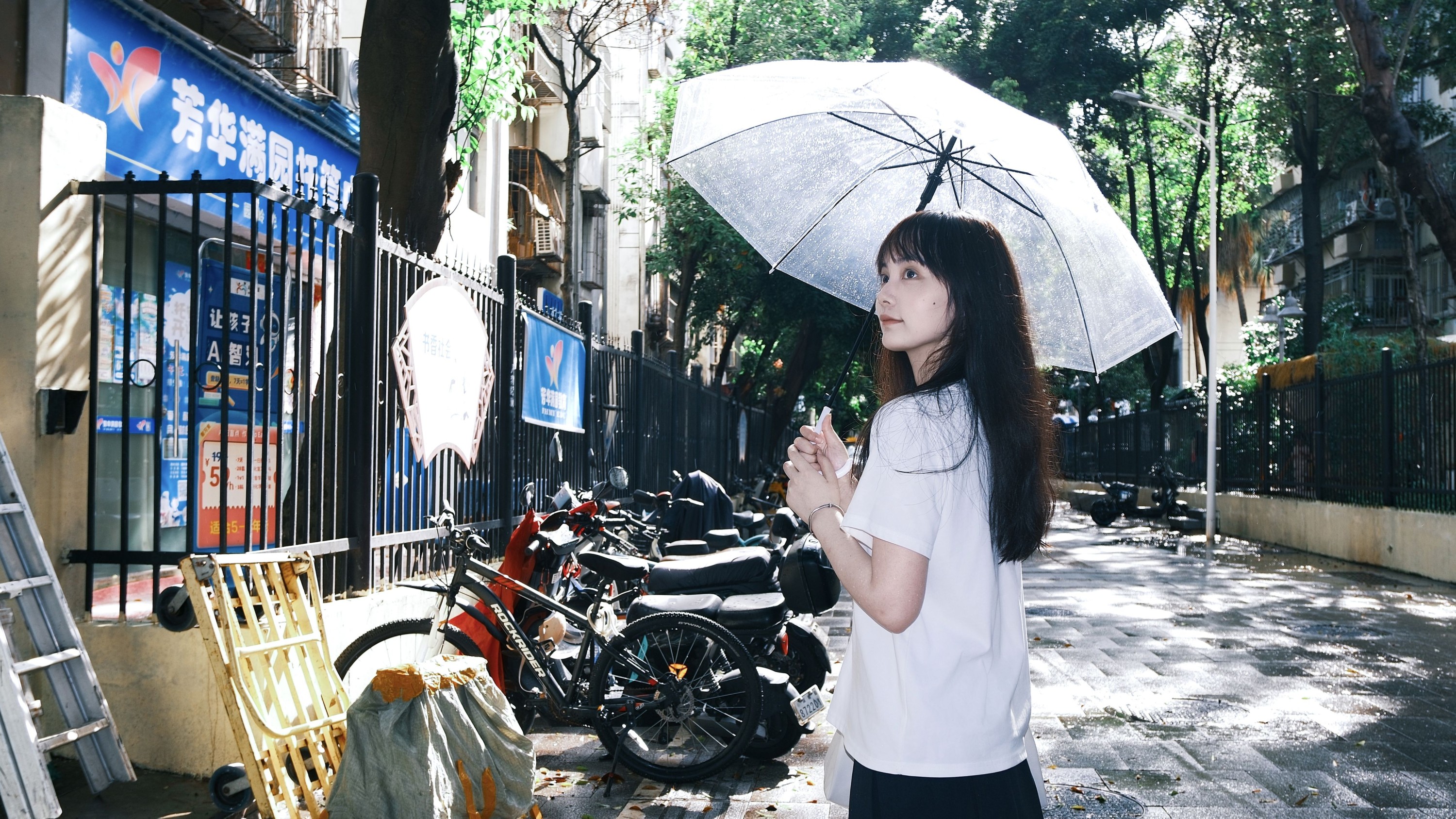 《晴雨天少女》[9P]