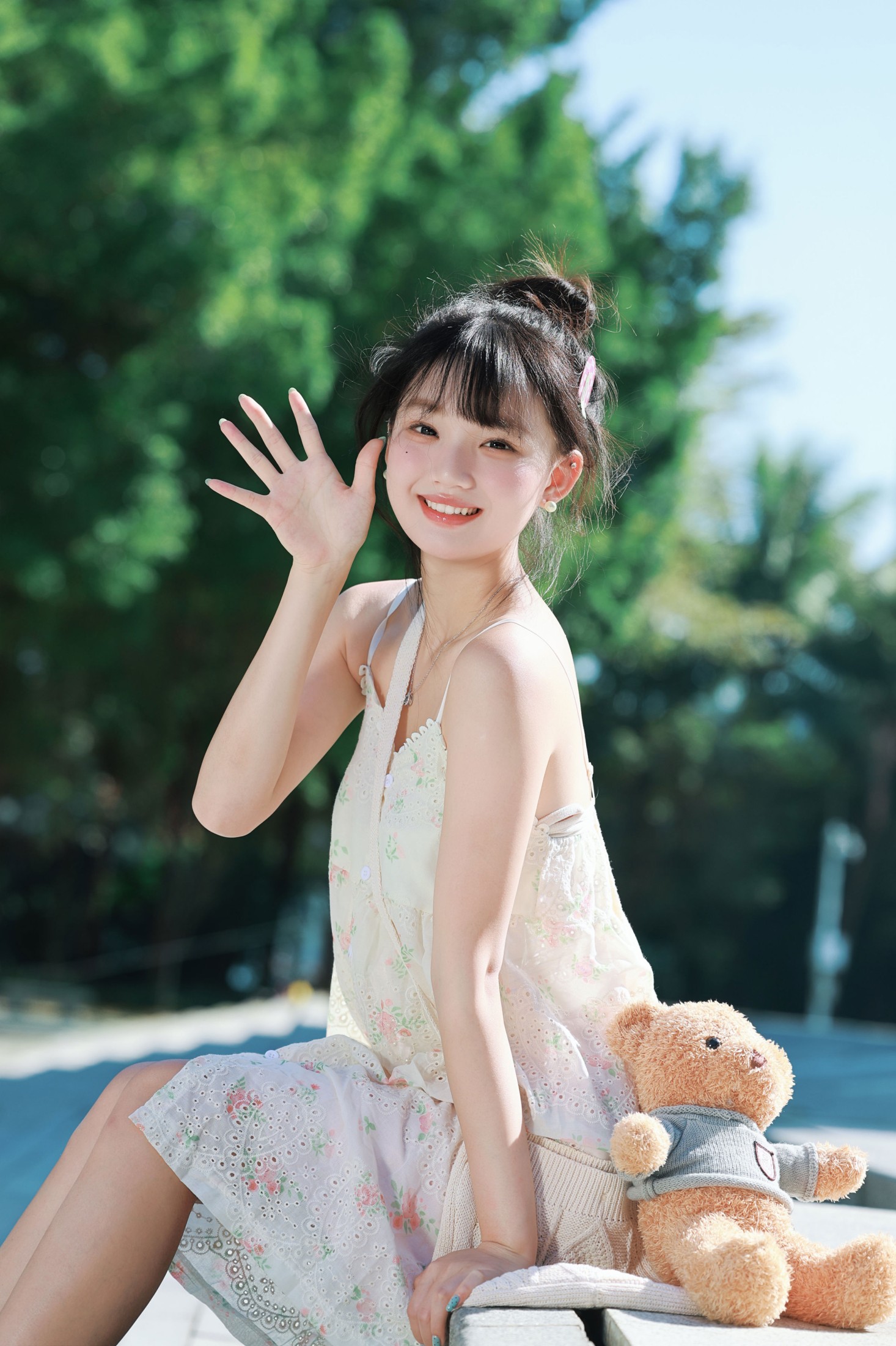 《夏日、小熊与她，藏在绿意里的温柔瞬间》[19P]