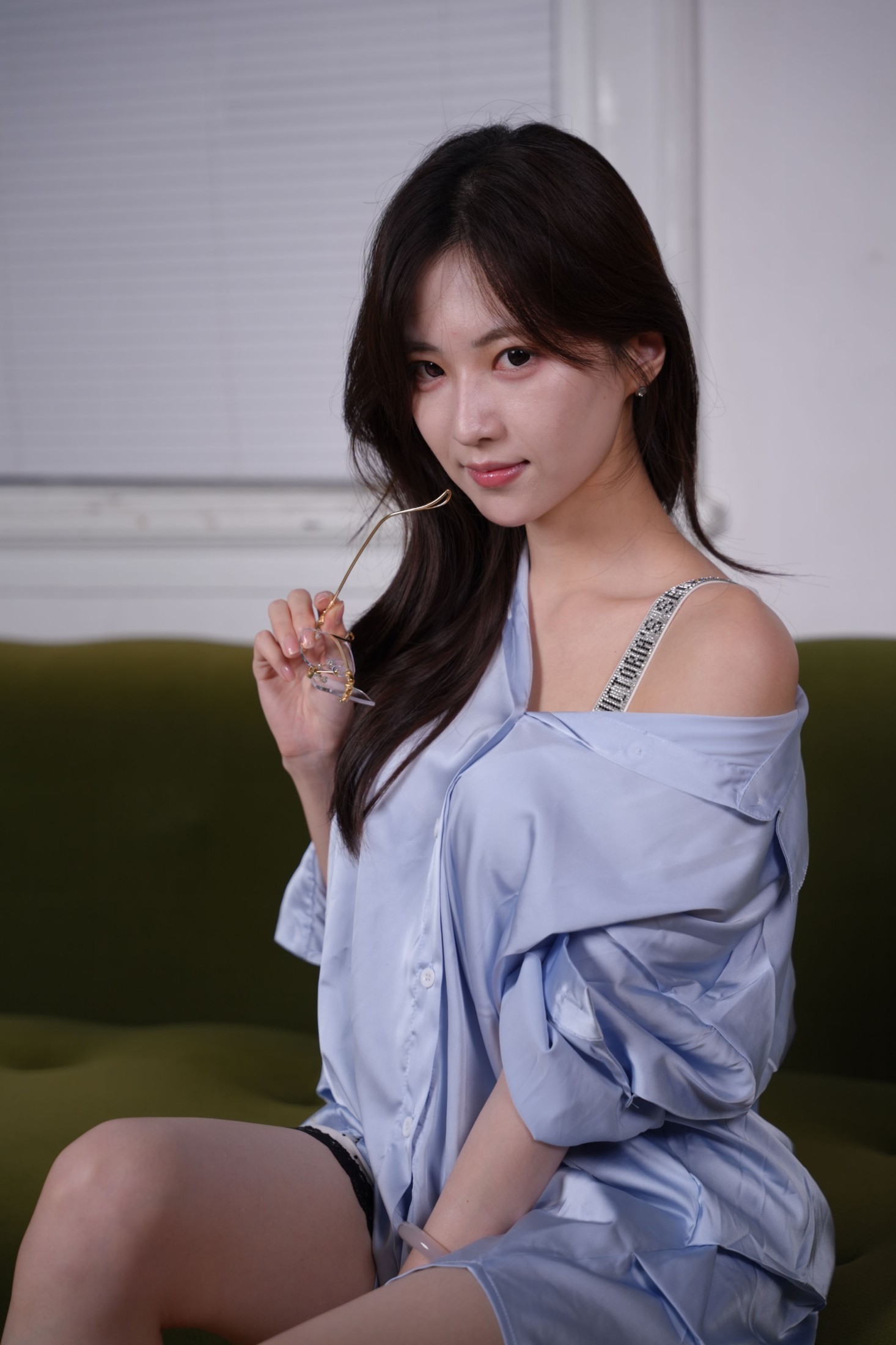 《怡宝-丝绸睡衣》[9P]
