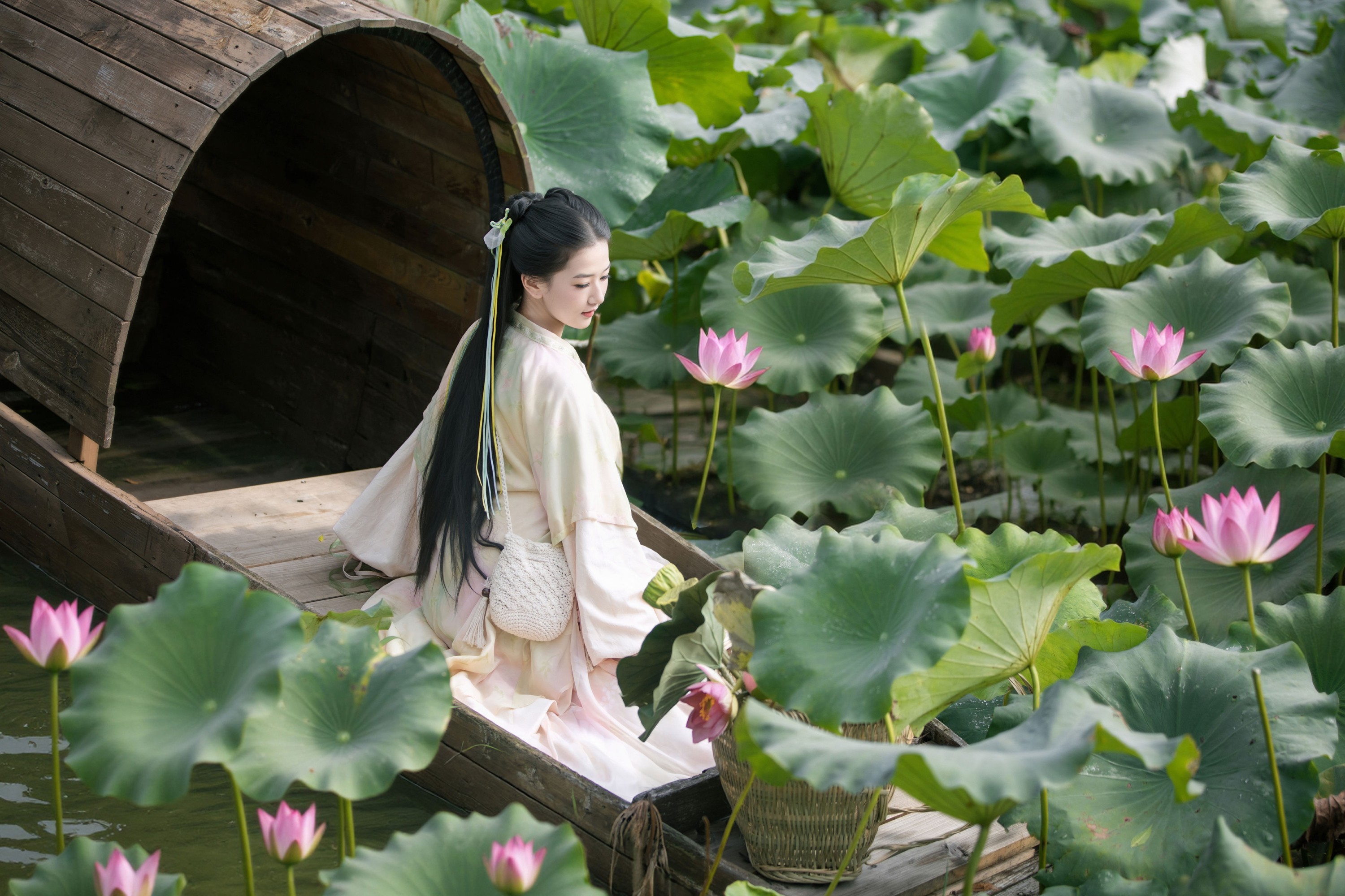 《灵儿》[24P]