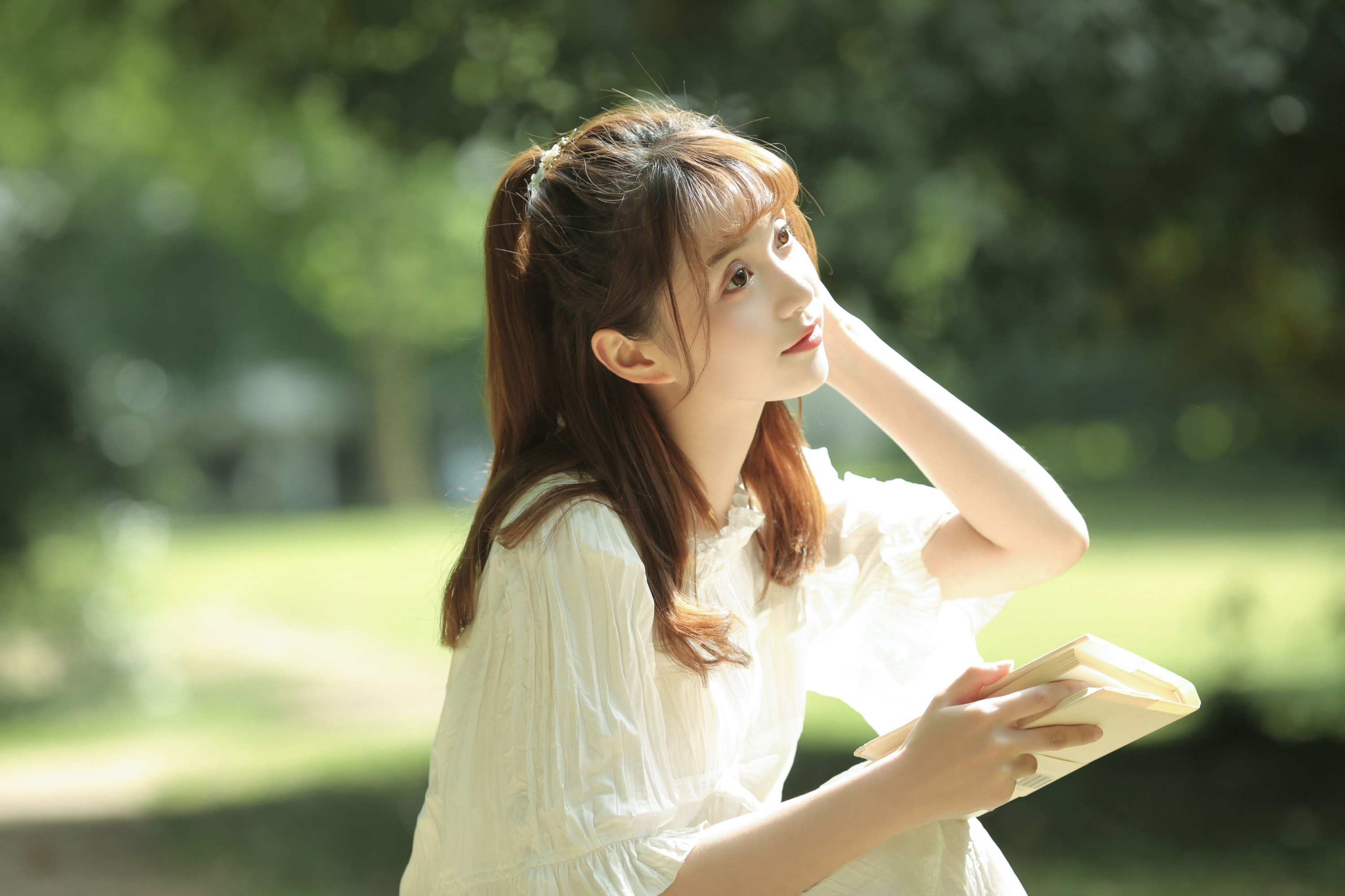 《你是拥有山川河海的神明，我是因与神明交错而发光的少女》[14P]