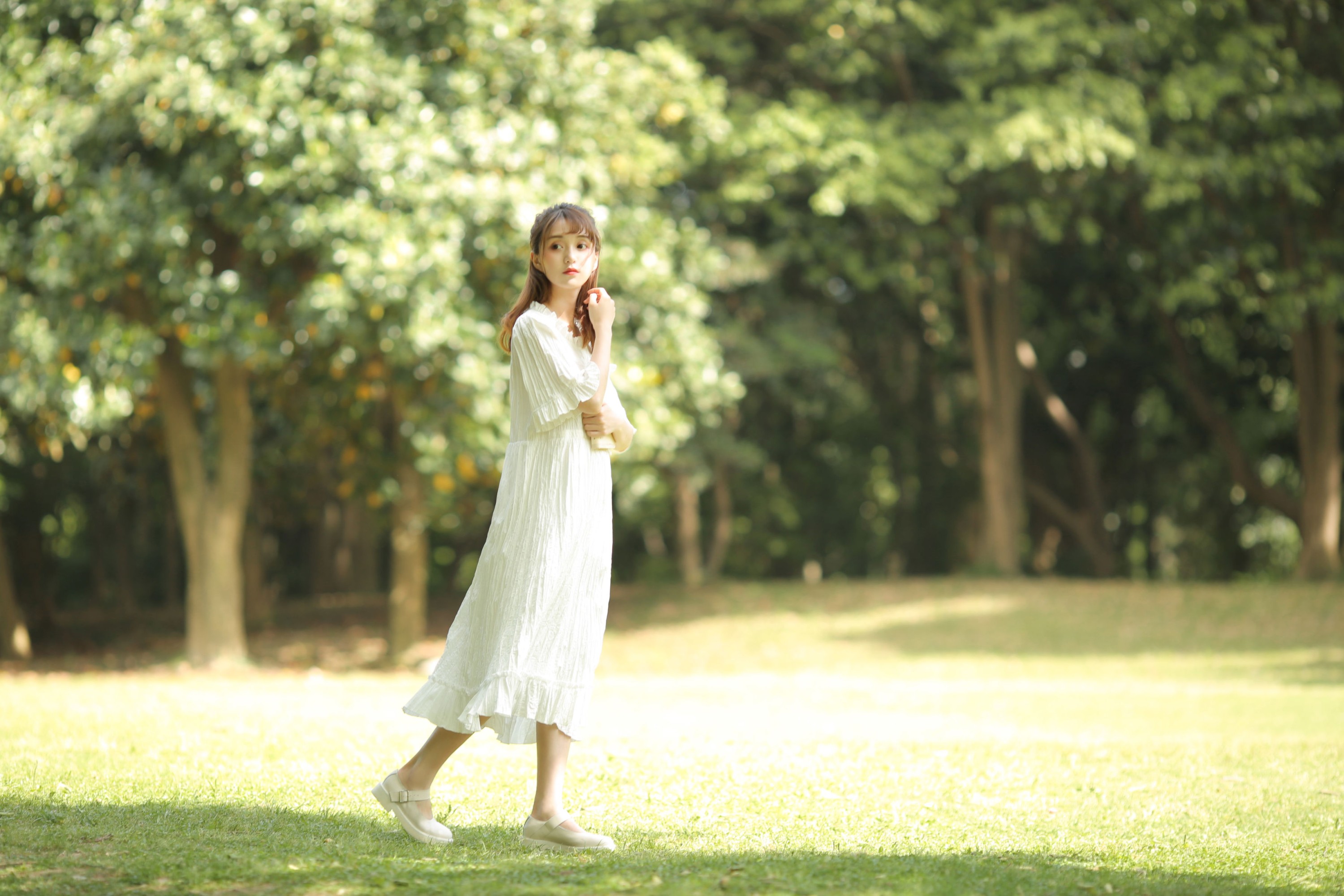 《你是拥有山川河海的神明，我是因与神明交错而发光的少女》[14P]