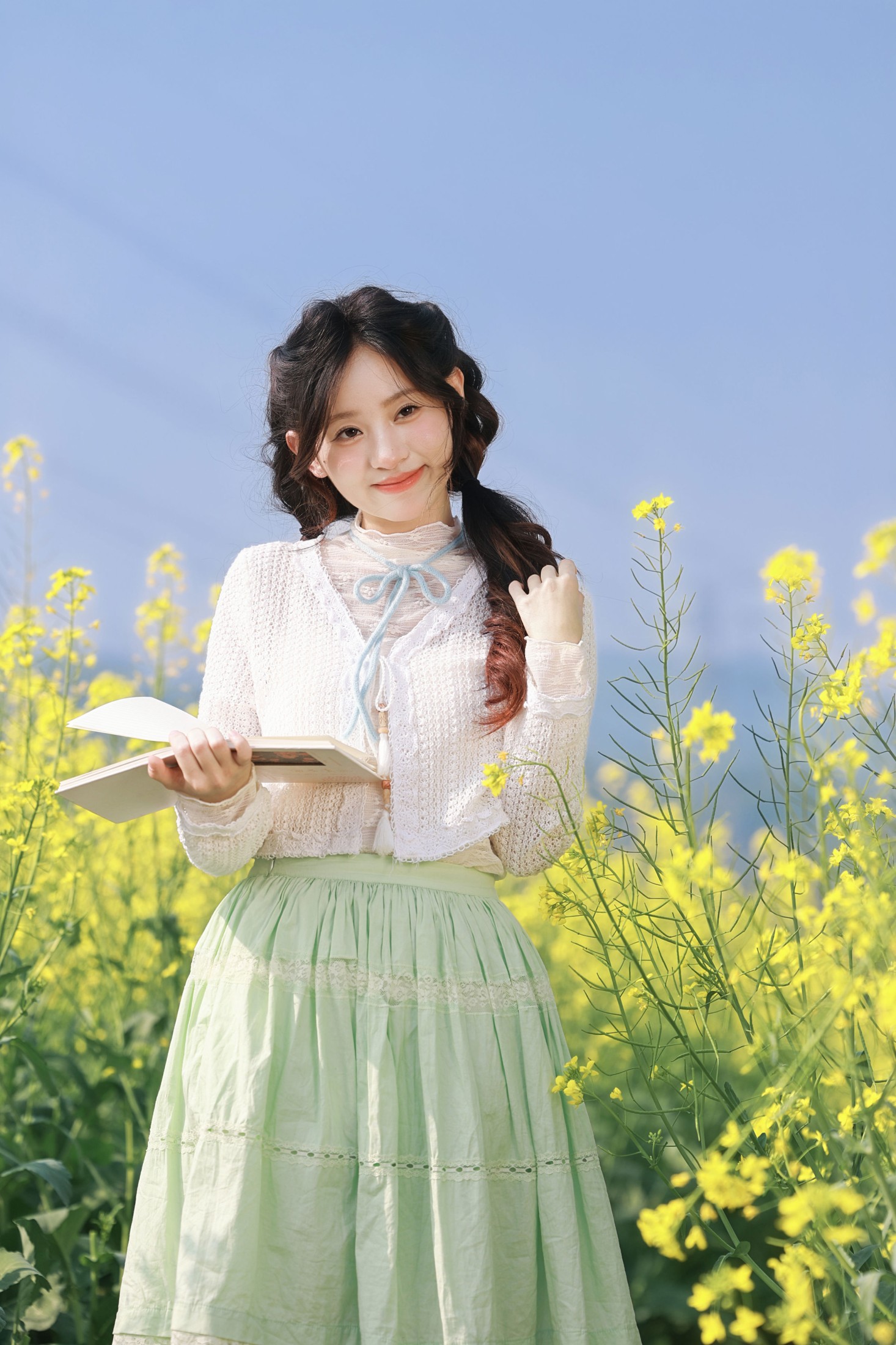 《春日限定！在油菜花田里，遇见一整个春天的温柔》[10P]