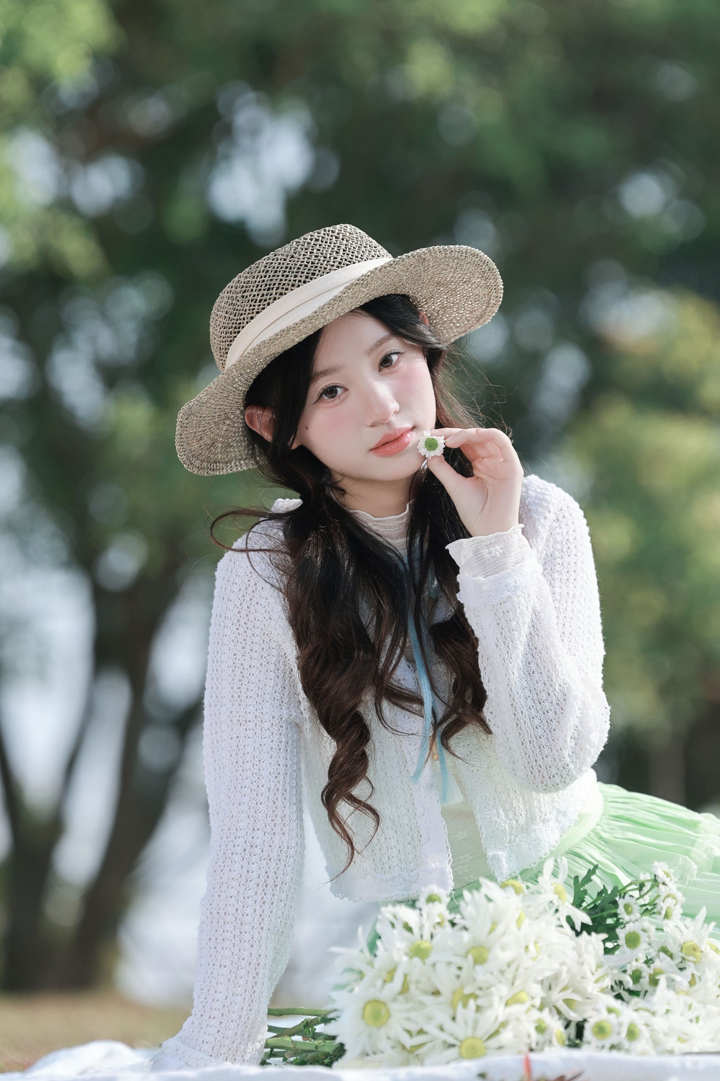 《春日草坪拍照攻略｜教你拍出森系少女感大片》[14P]