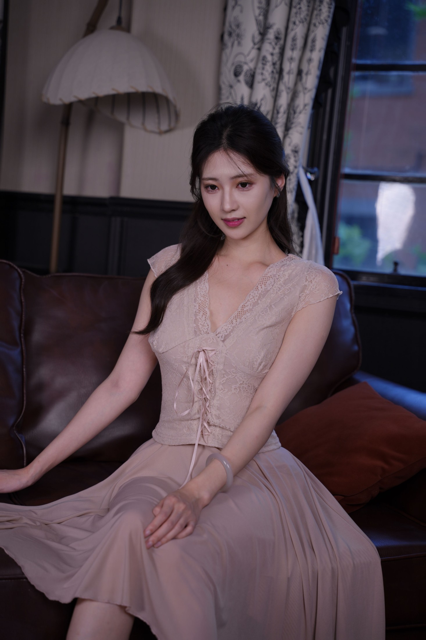 《怡宝-蕾丝绑带裙》[10P]