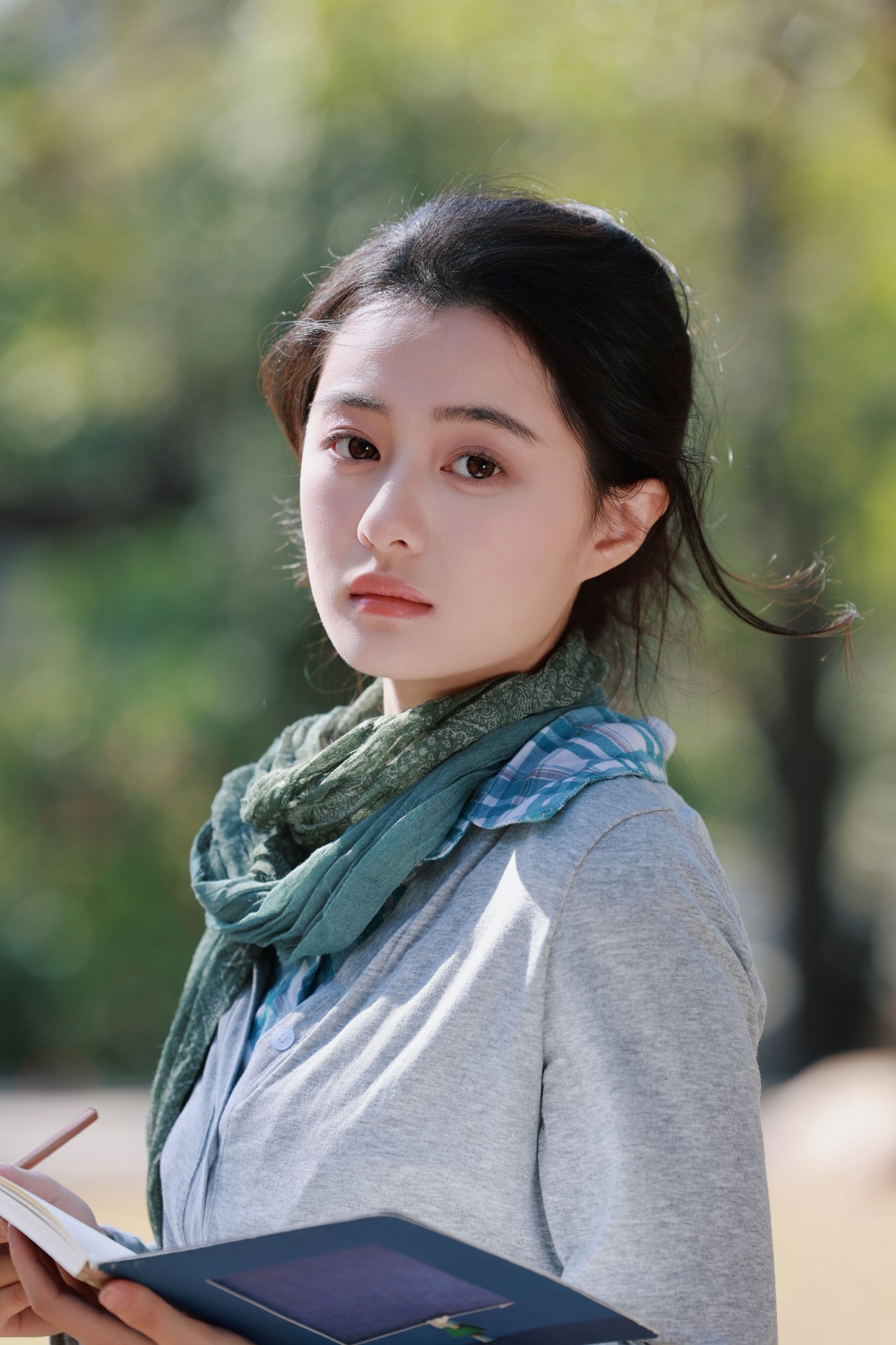 《春日湖边，与光影撞个满怀的温柔瞬间》[13P]