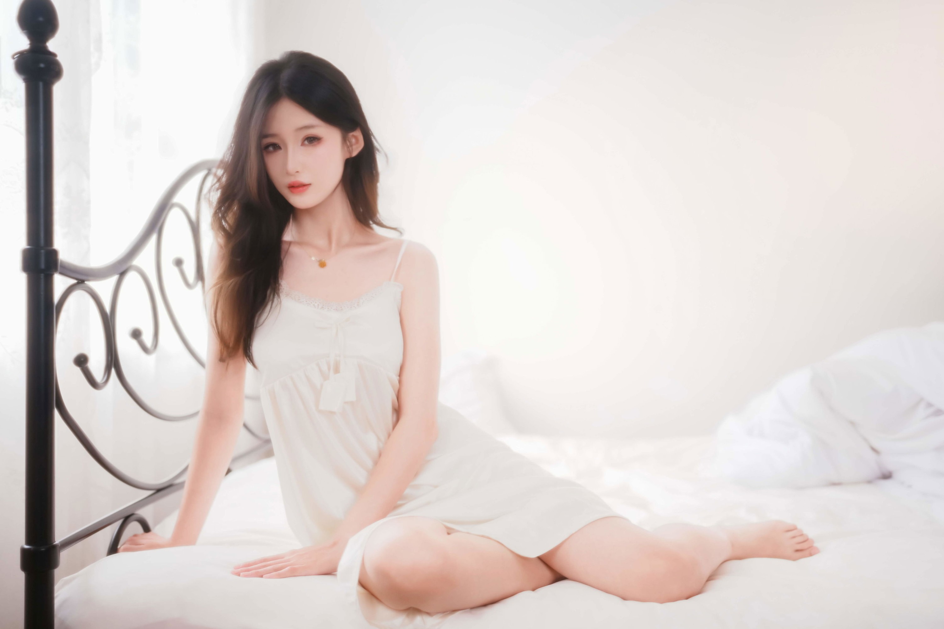 模特林瑜 ｜ Vol.28 - 白色吊带裙