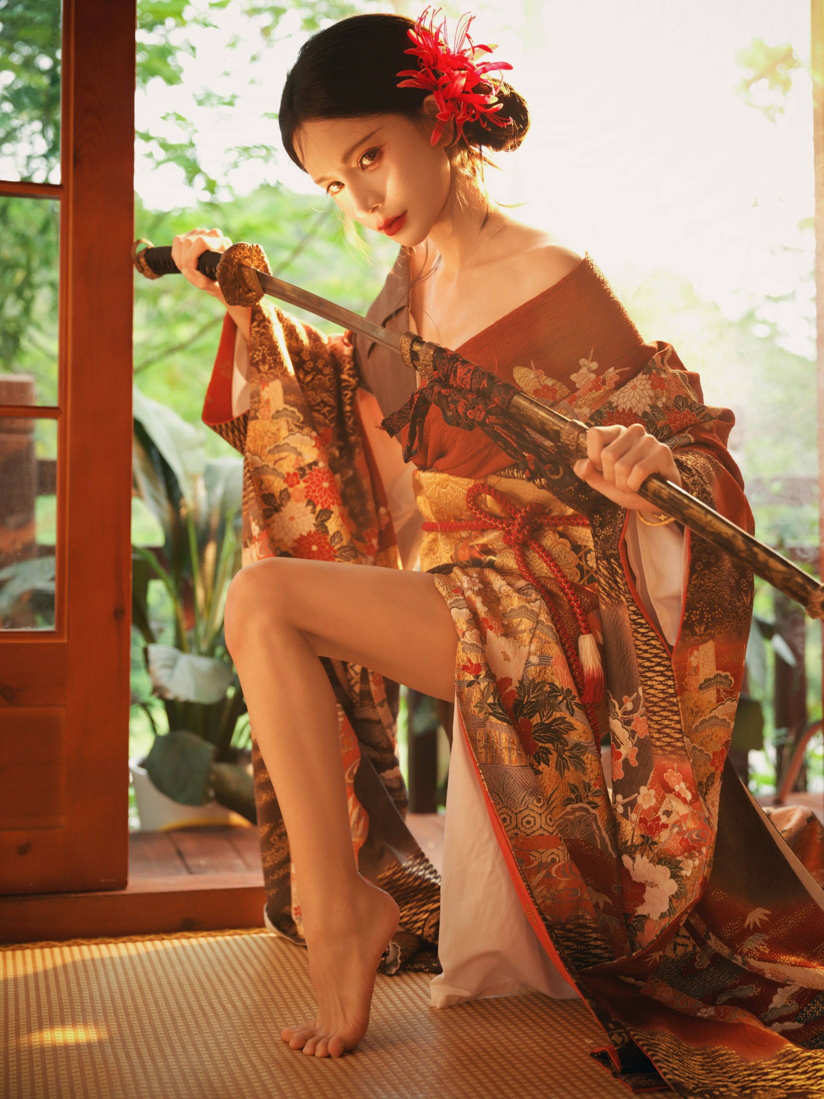 《执刀而立，艳色即是锋芒》[15P]