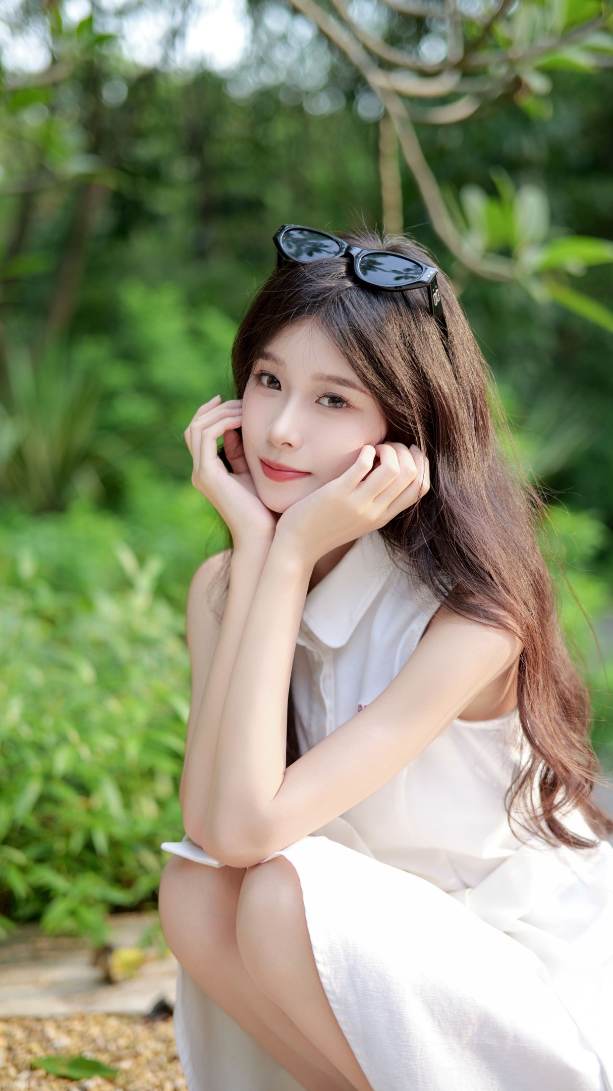 林间白裙少女感