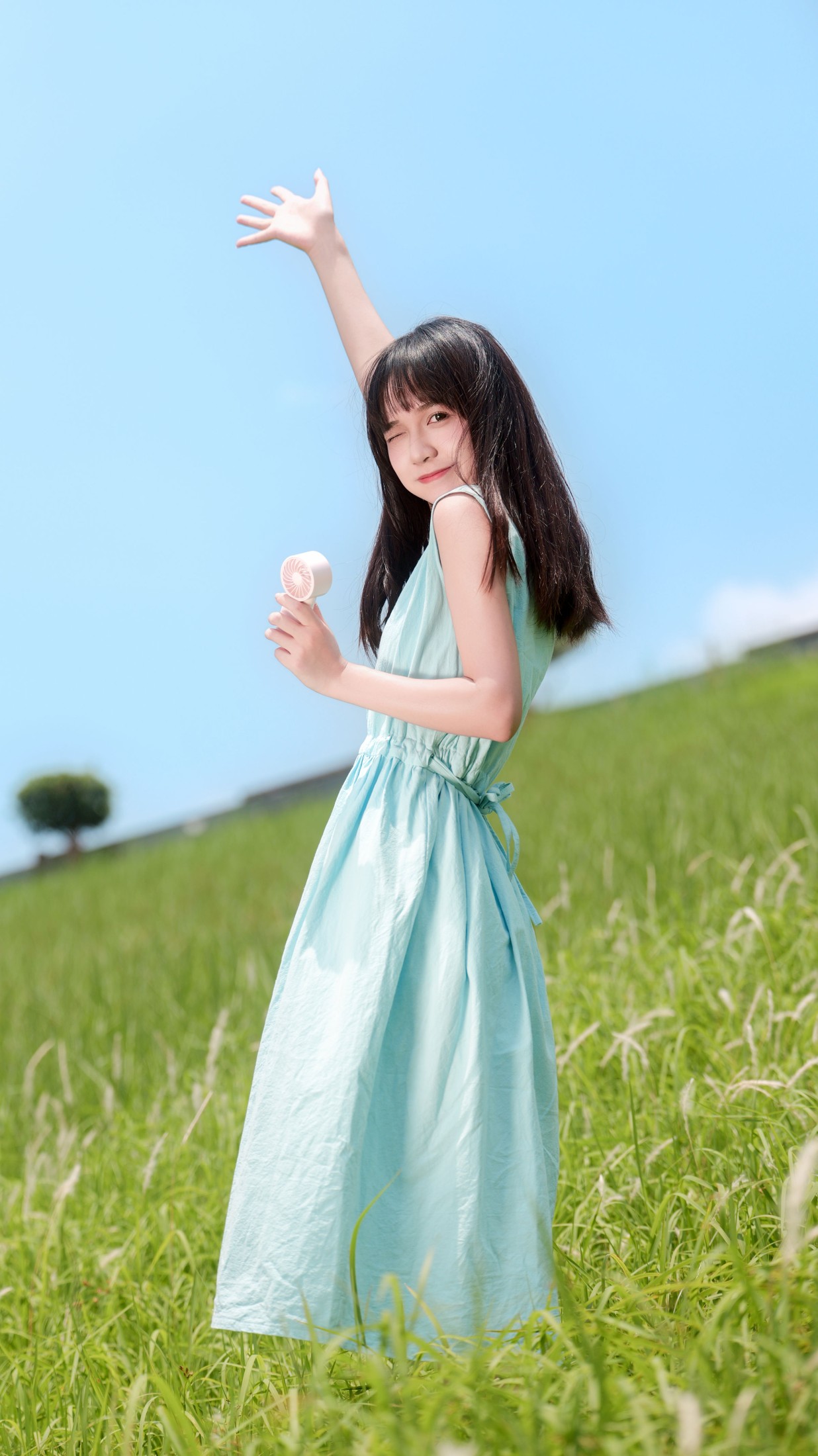 《把风定格在蓝天下》[9P]