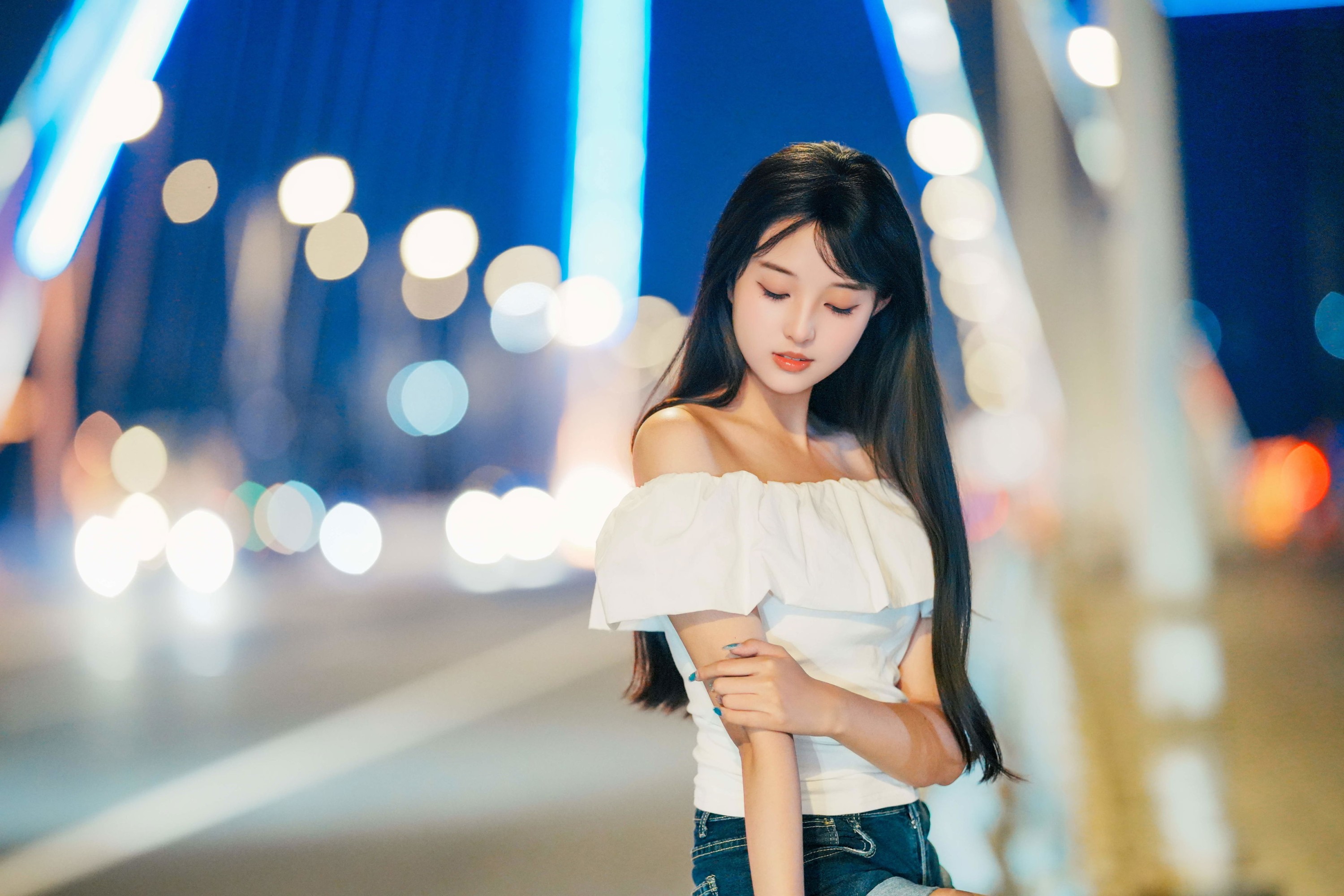 《模特小月 ｜ Vol.83 - 夜色中的少女》[14P]
