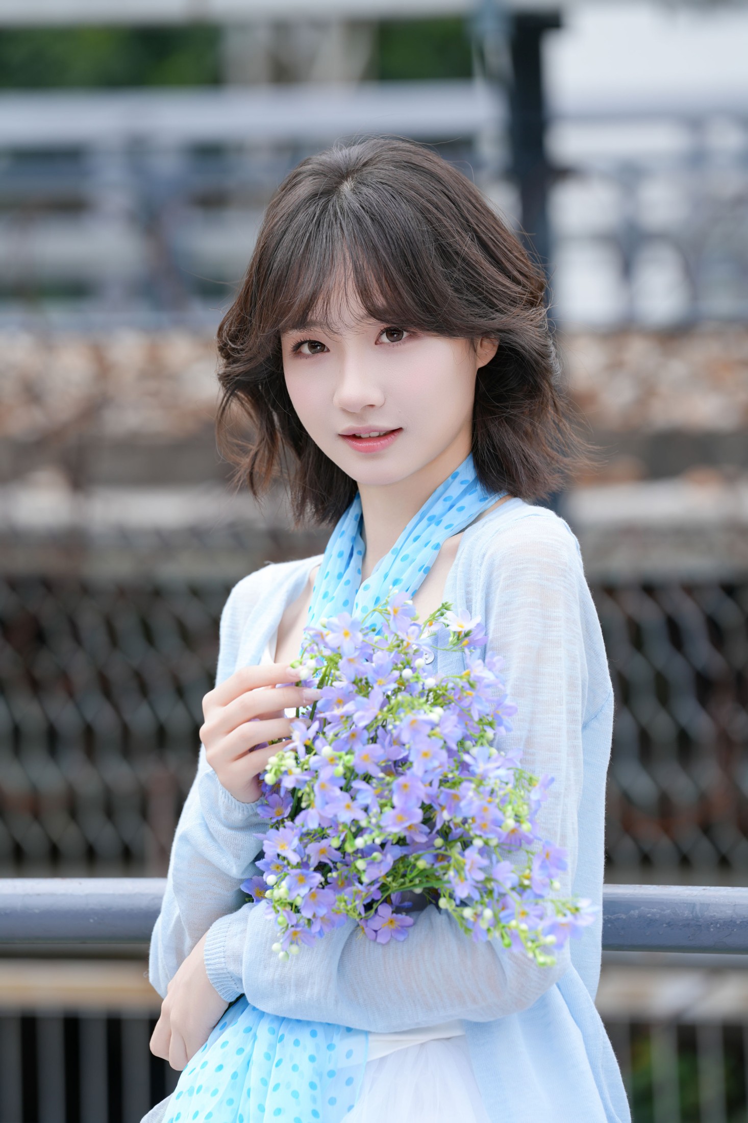 《木栈道上的清甜少女》[28P]