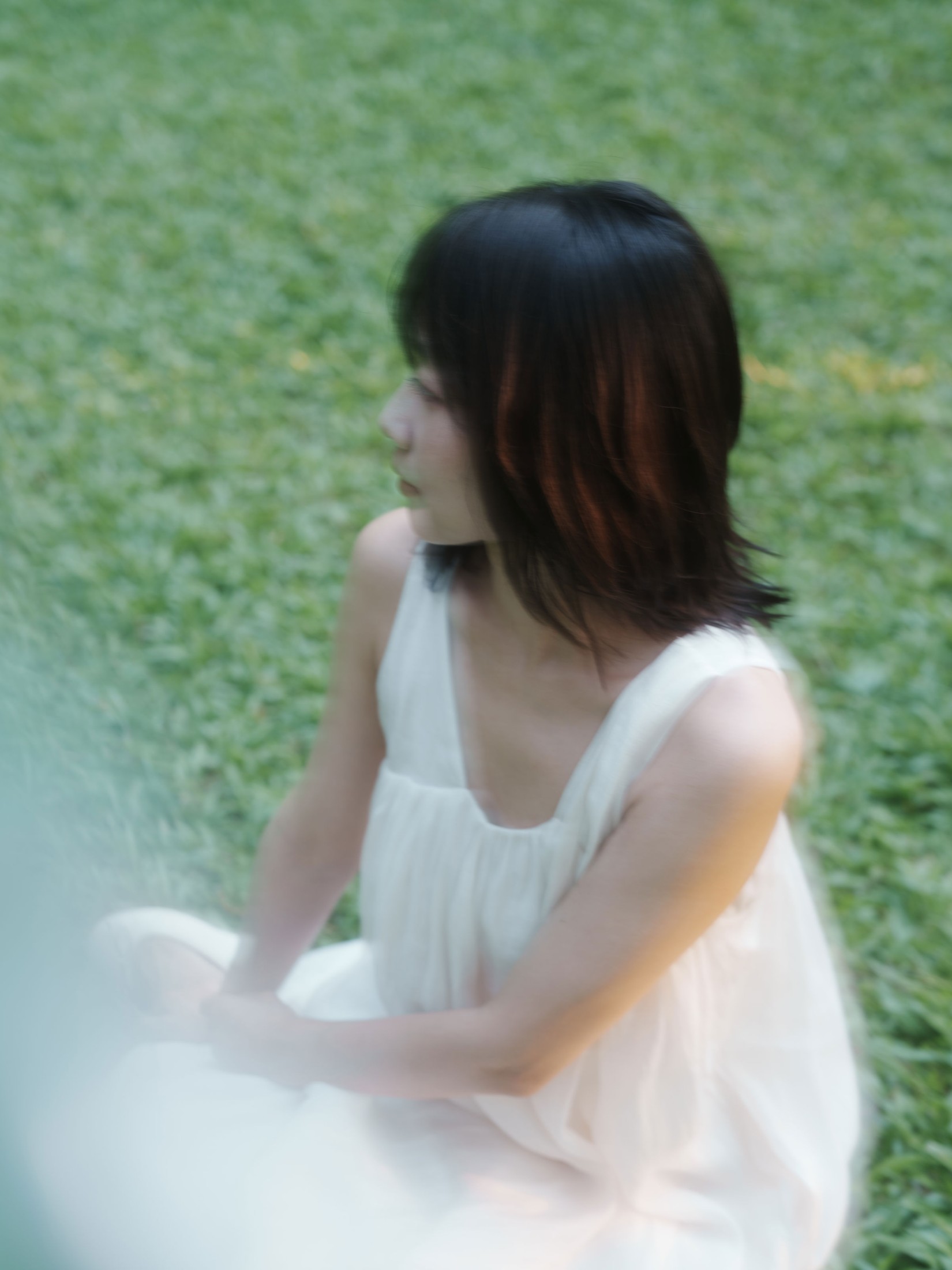 《森林白裙子》[37P]