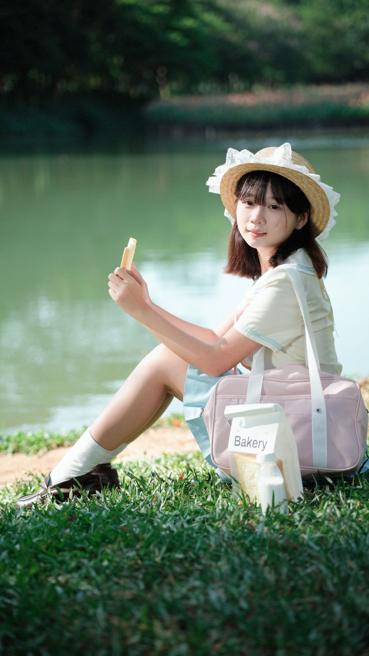 《湖边少女》[20P]