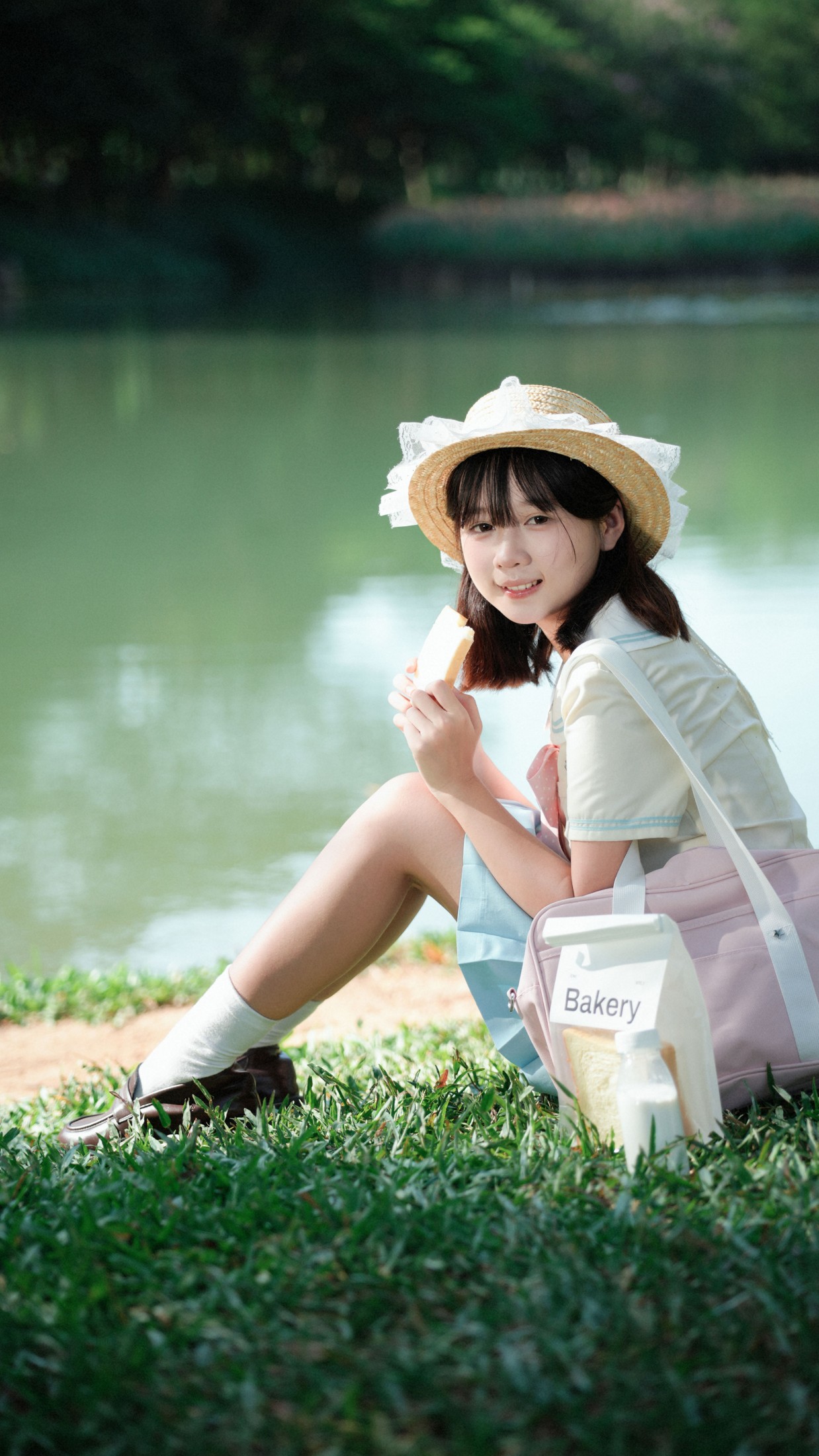《湖边少女》[20P]