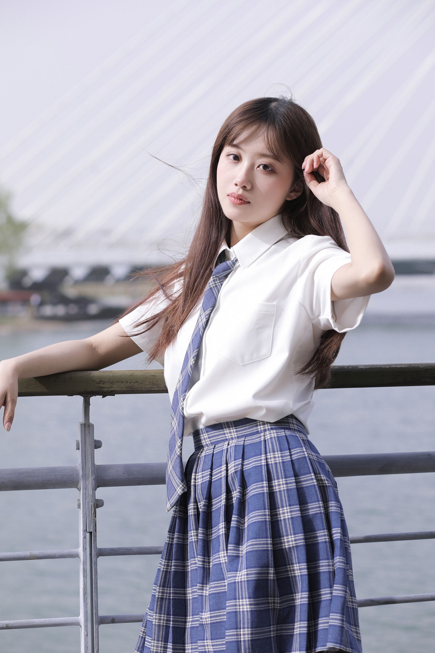 《桥上的少女》[10P]