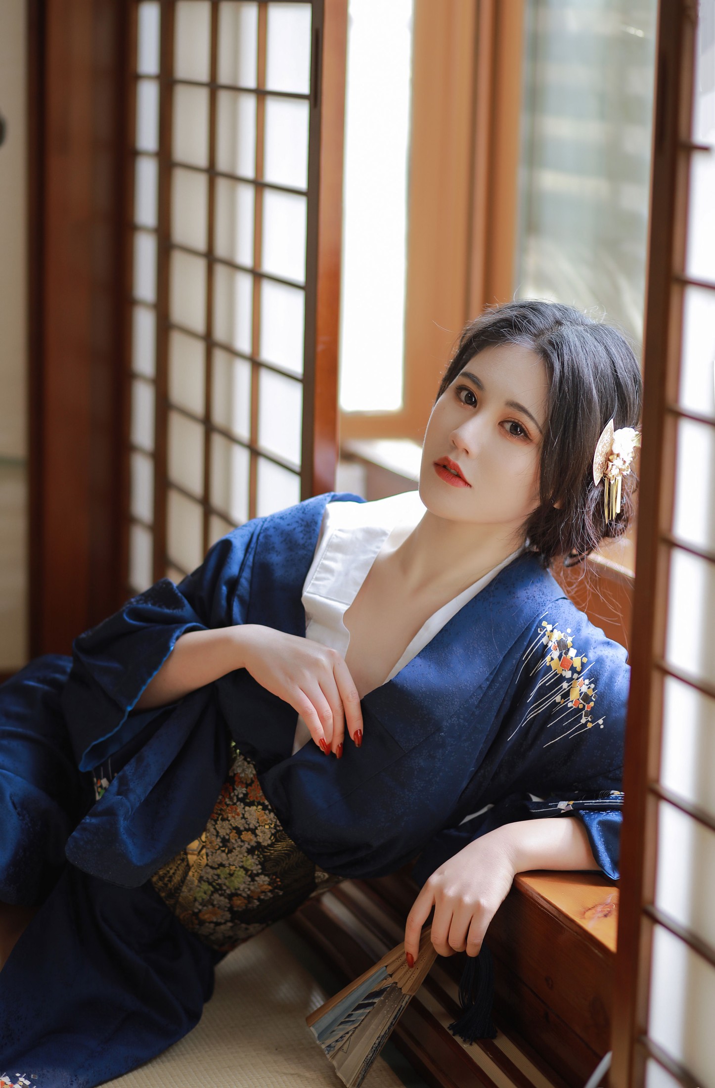 《茶室の她》[16P]