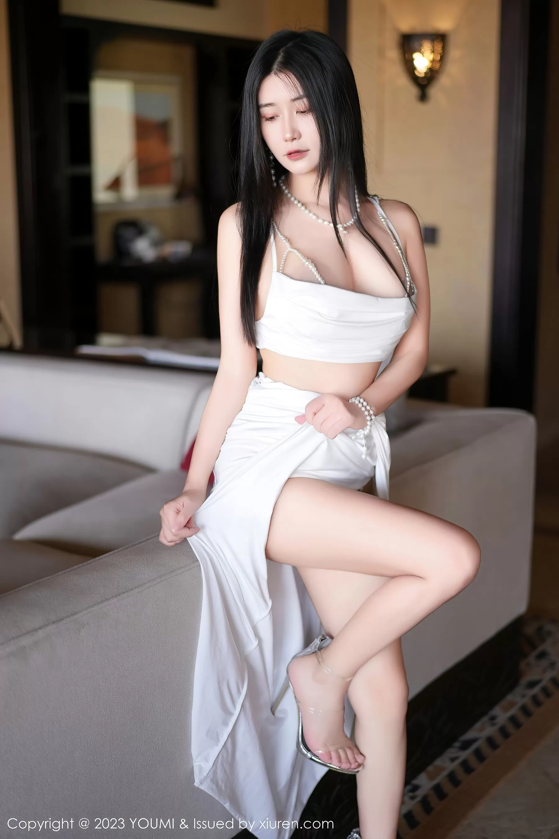 尤蜜荟 VOL.971 laura阿姣 长裙美腿 [79P]